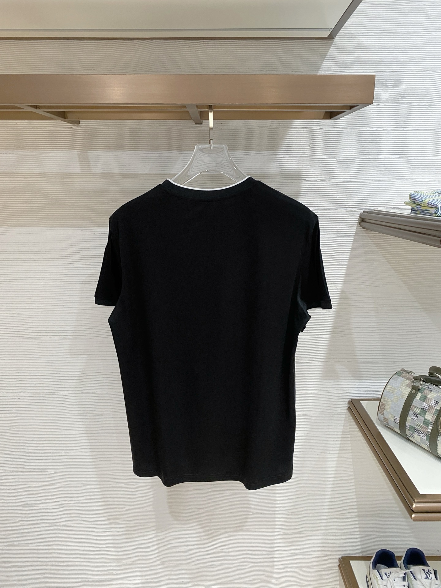 short sleeves