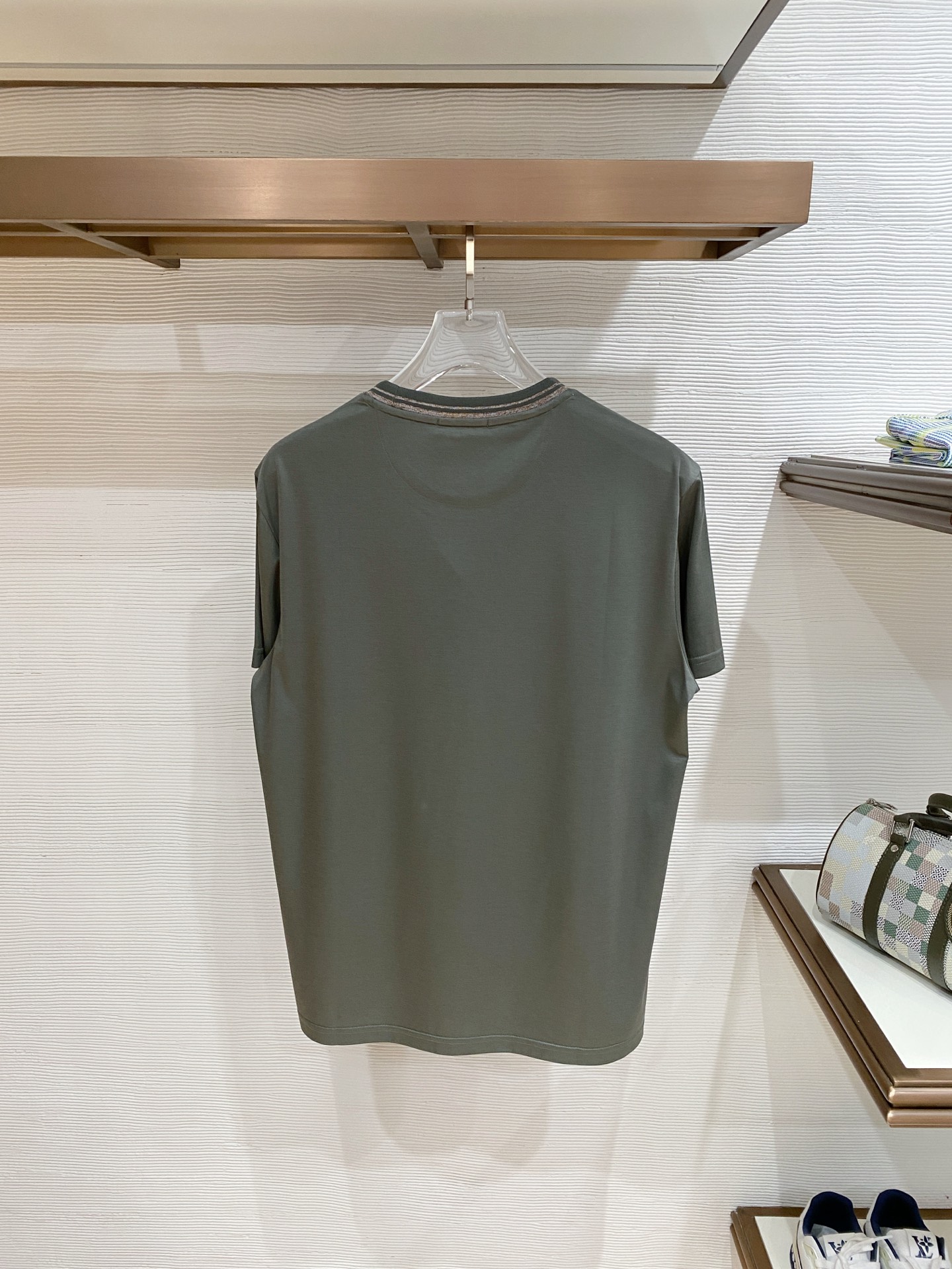 short sleeves