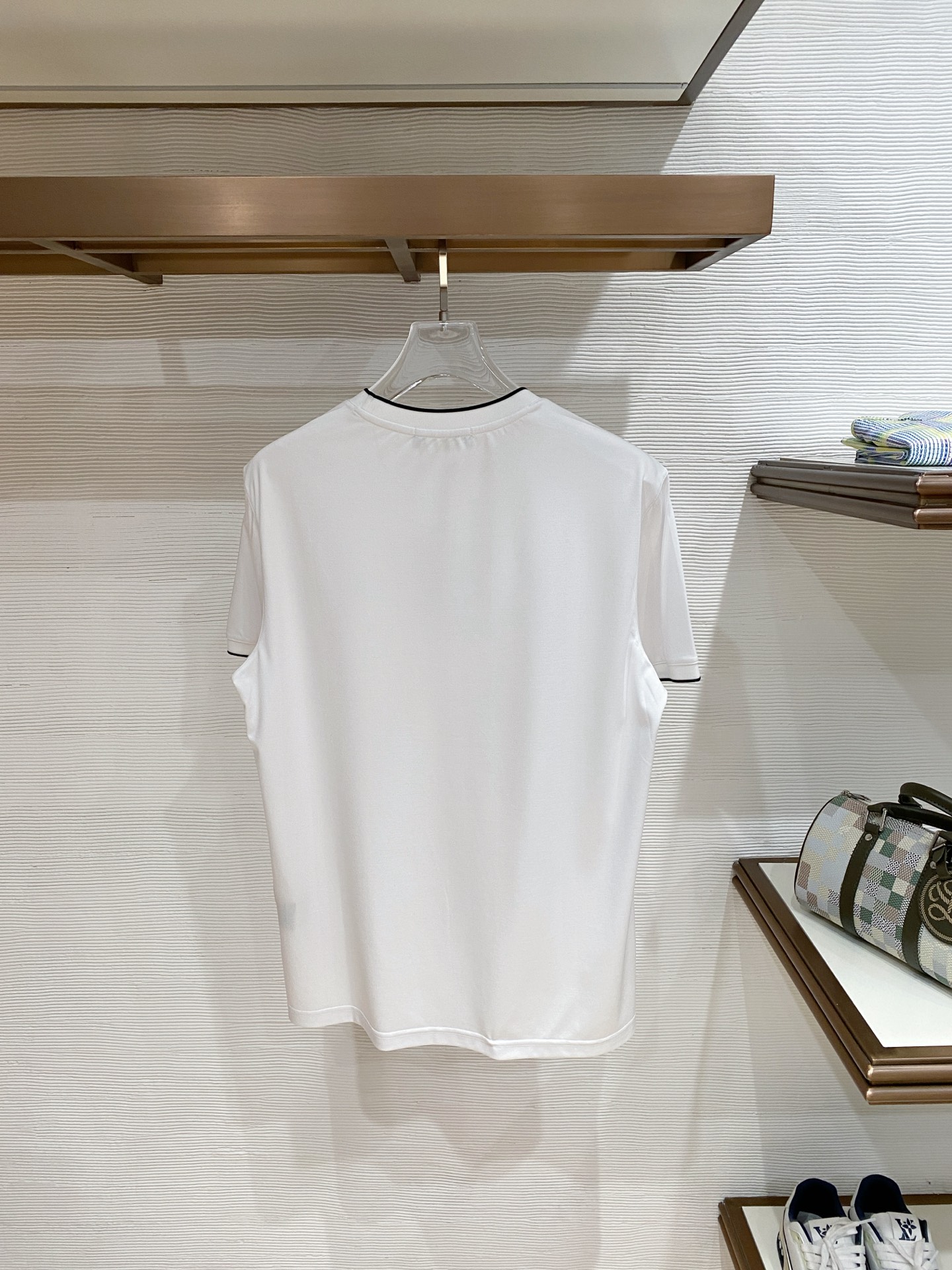 short sleeves
