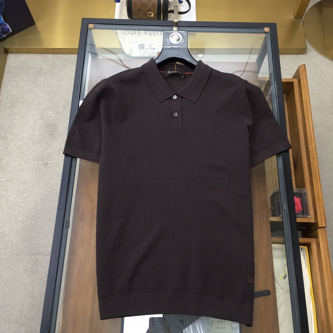 short sleeves