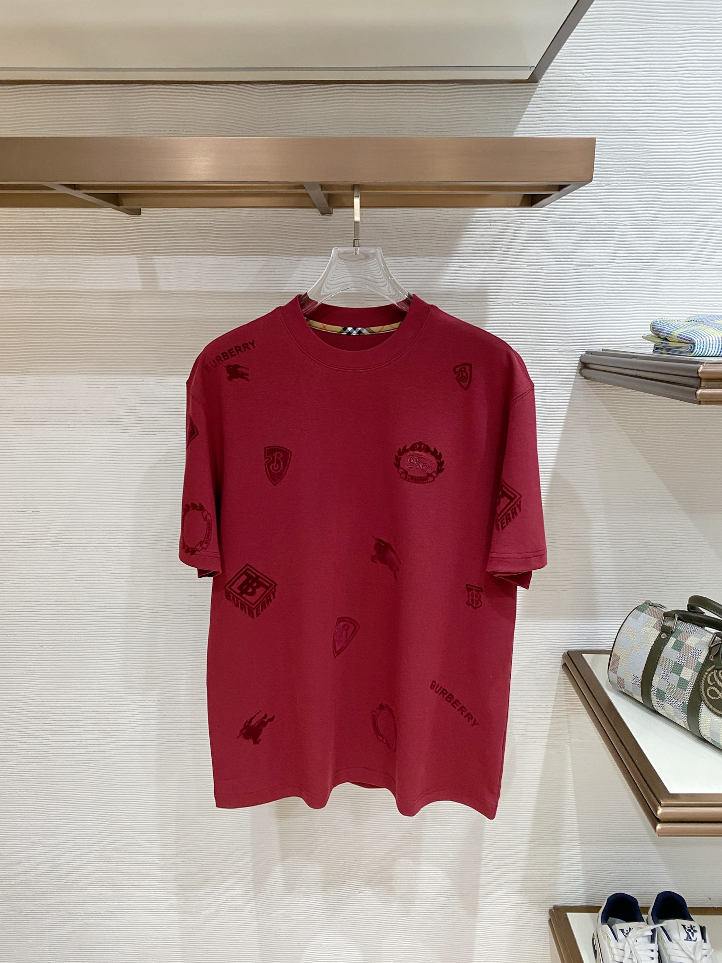 short sleeves