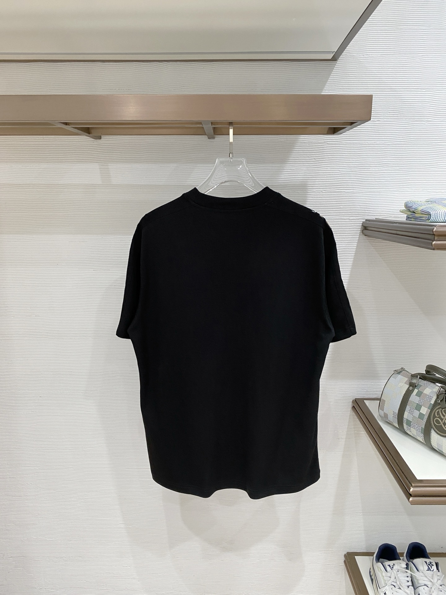 short sleeves