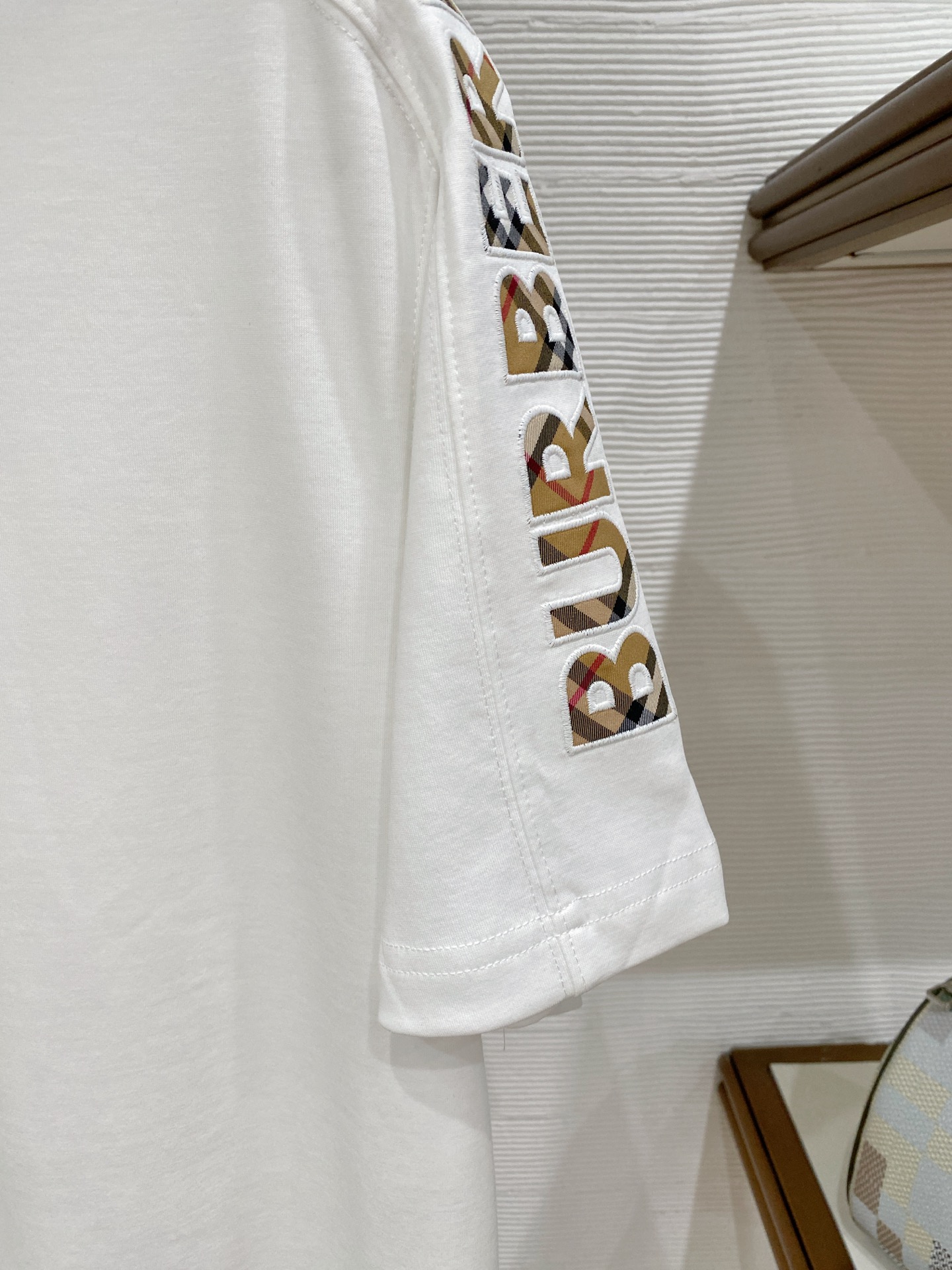 short sleeves