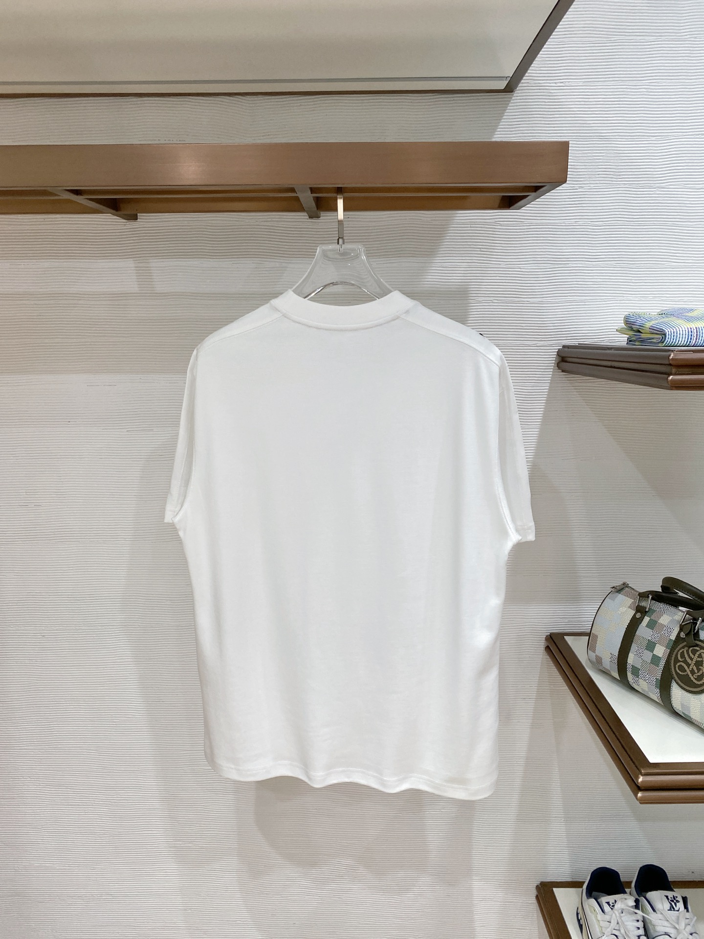 short sleeves