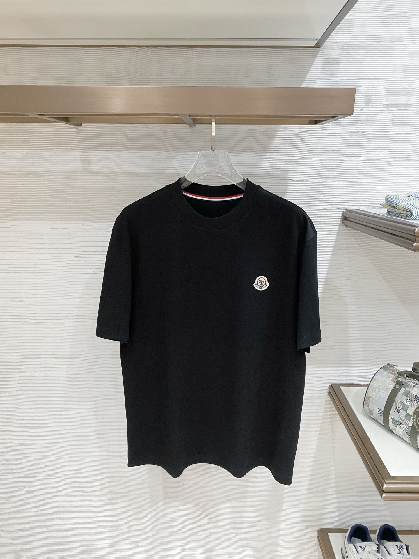 short sleeves