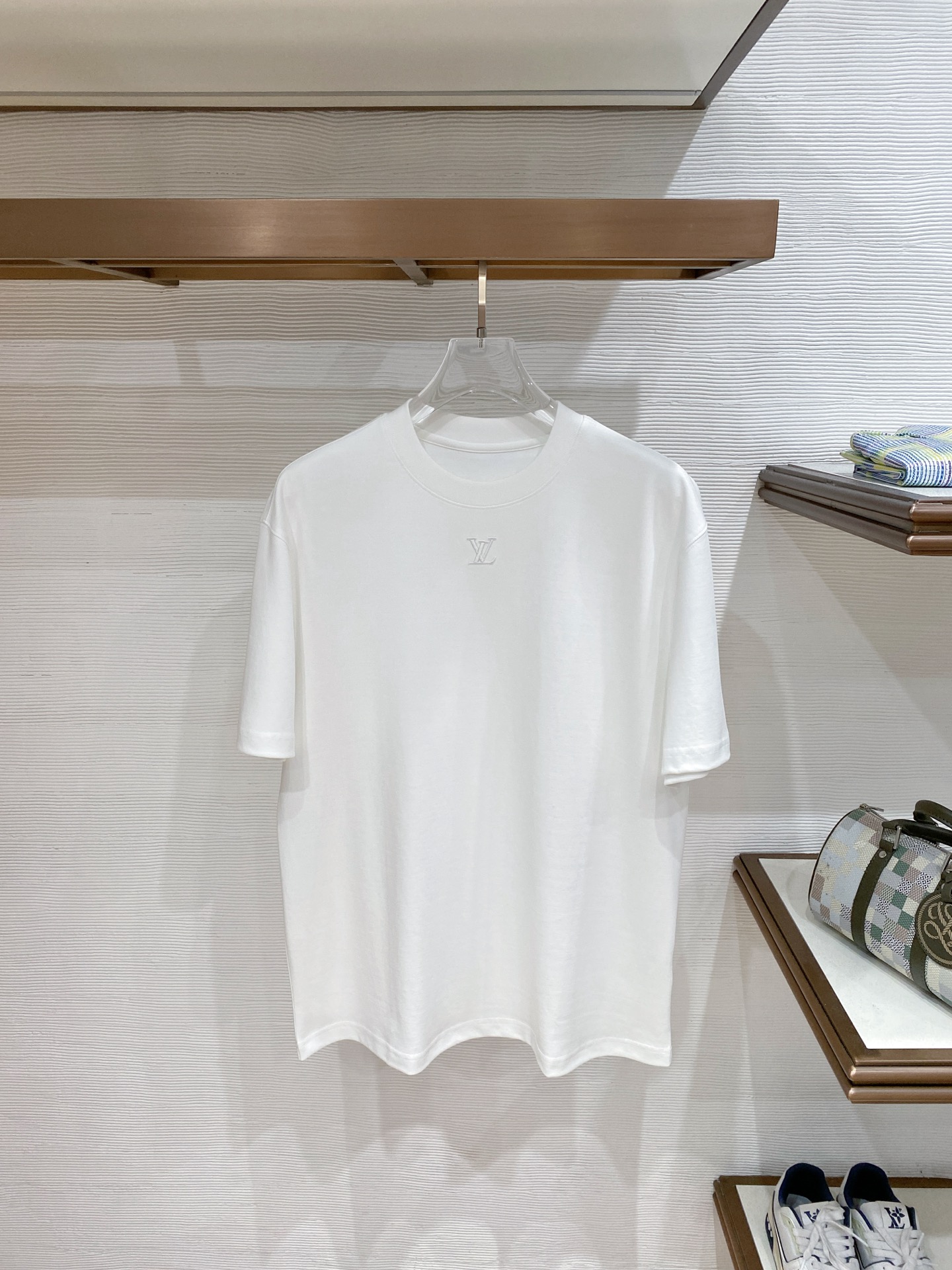 short sleeves