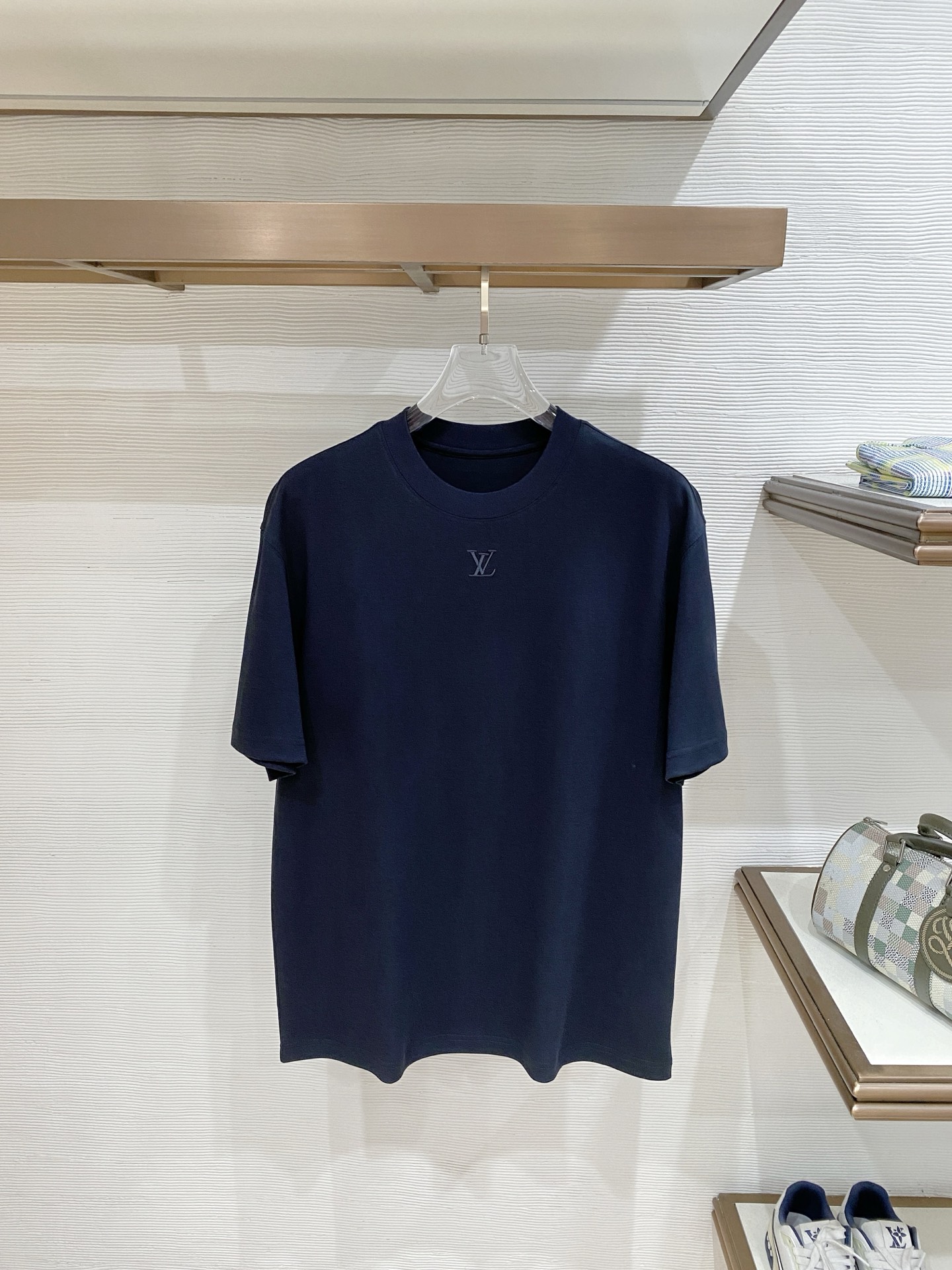 short sleeves