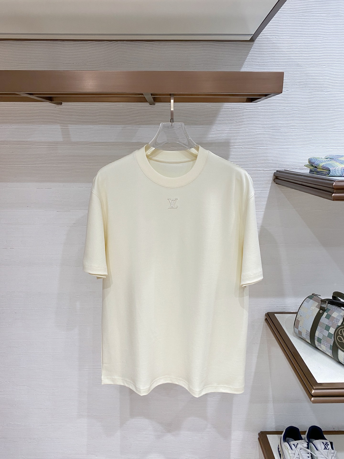short sleeves
