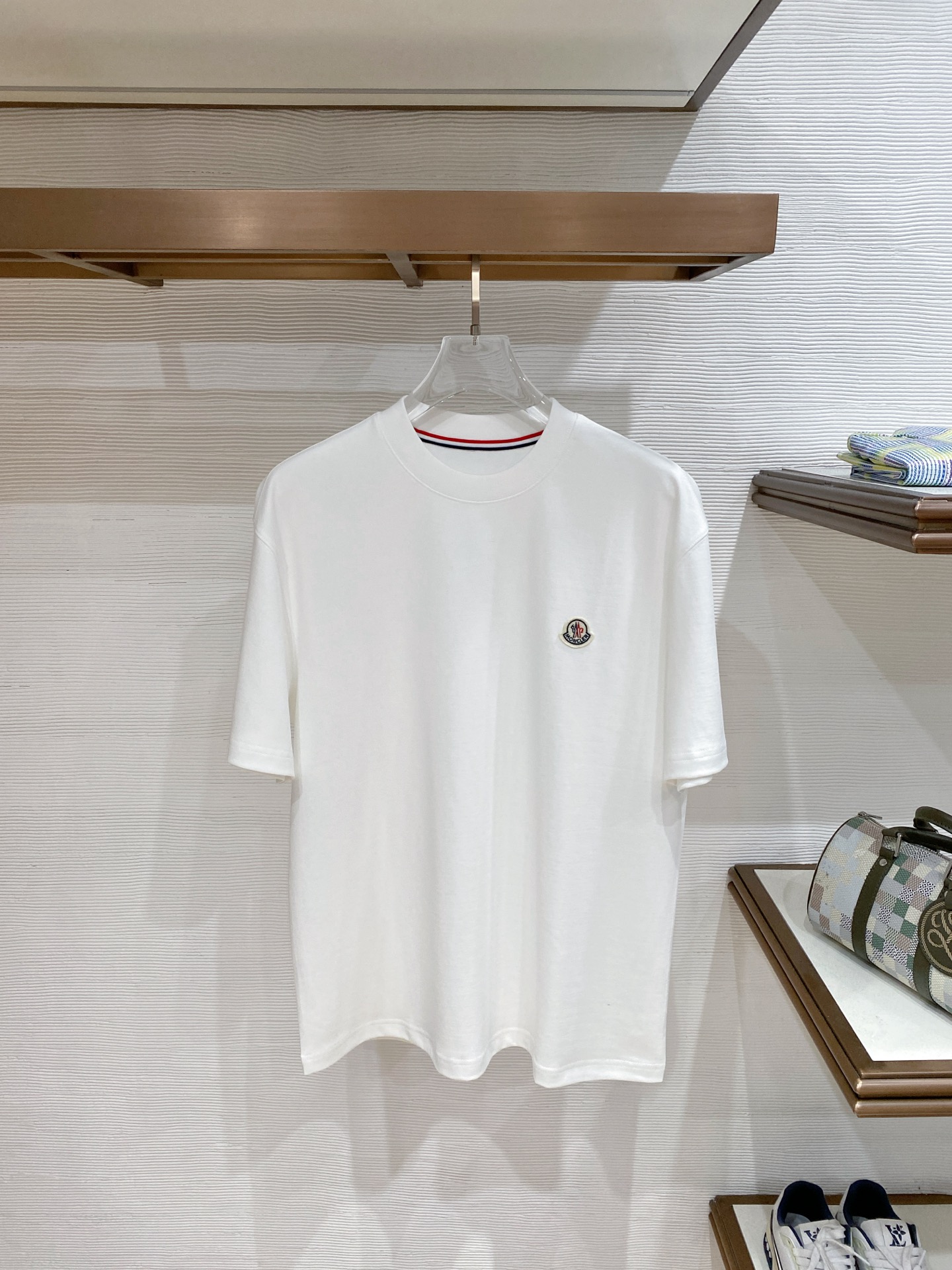 short sleeves