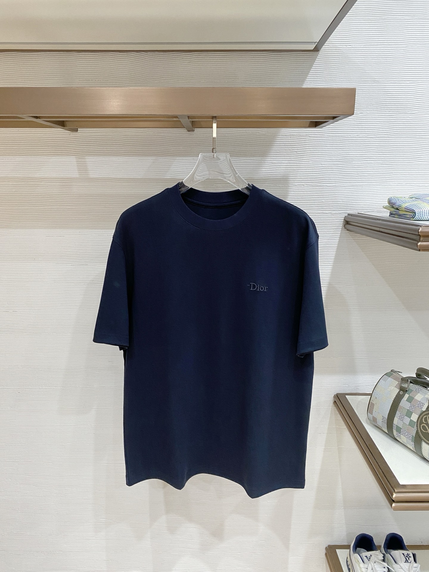 short sleeves