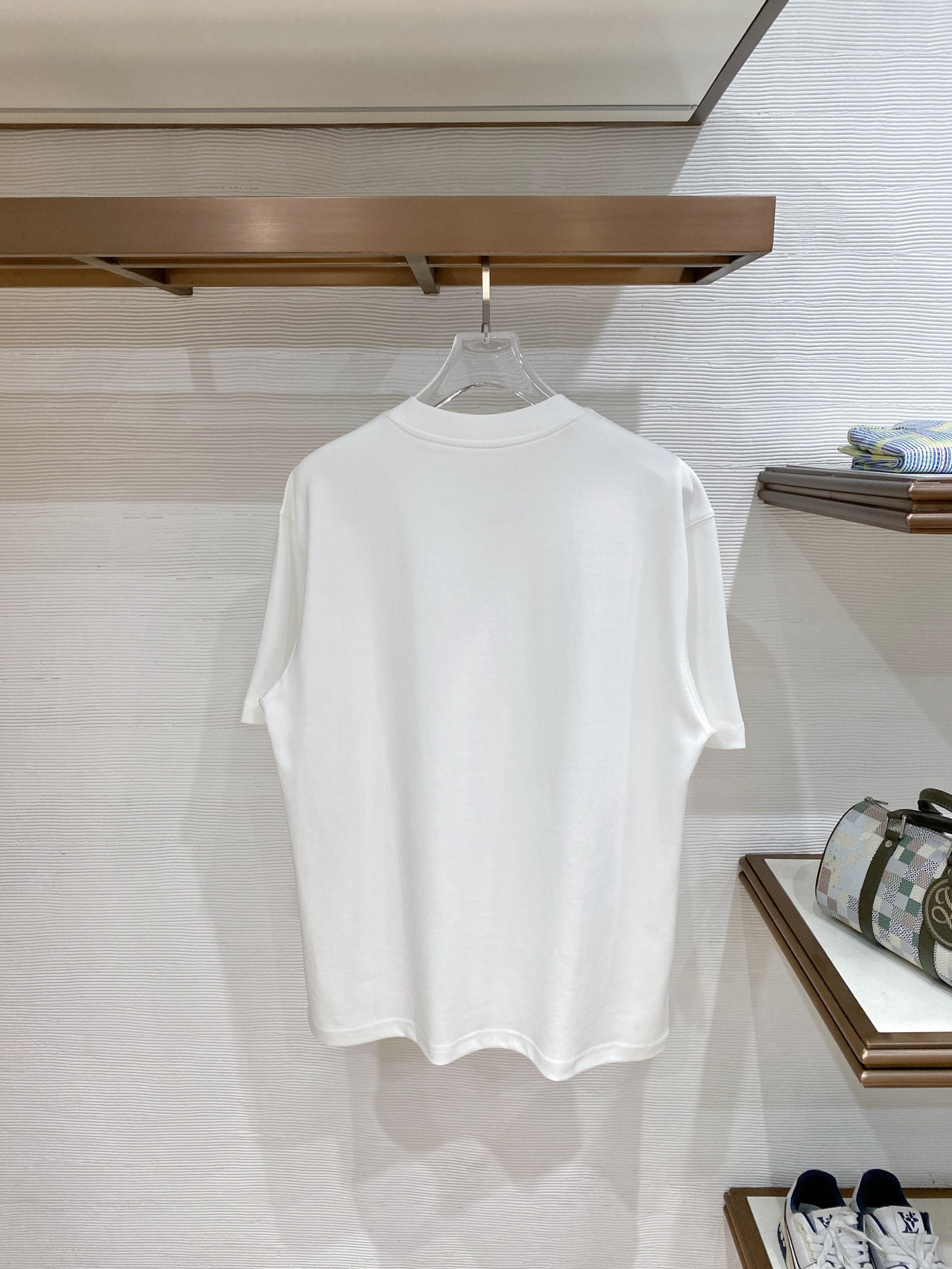 short sleeves