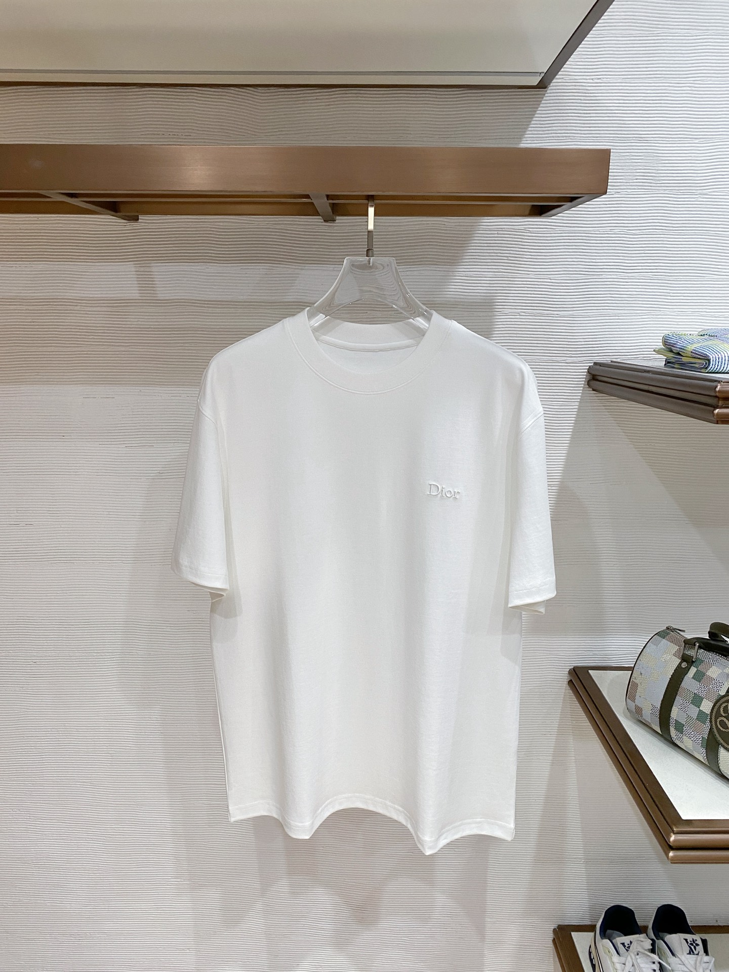 short sleeves