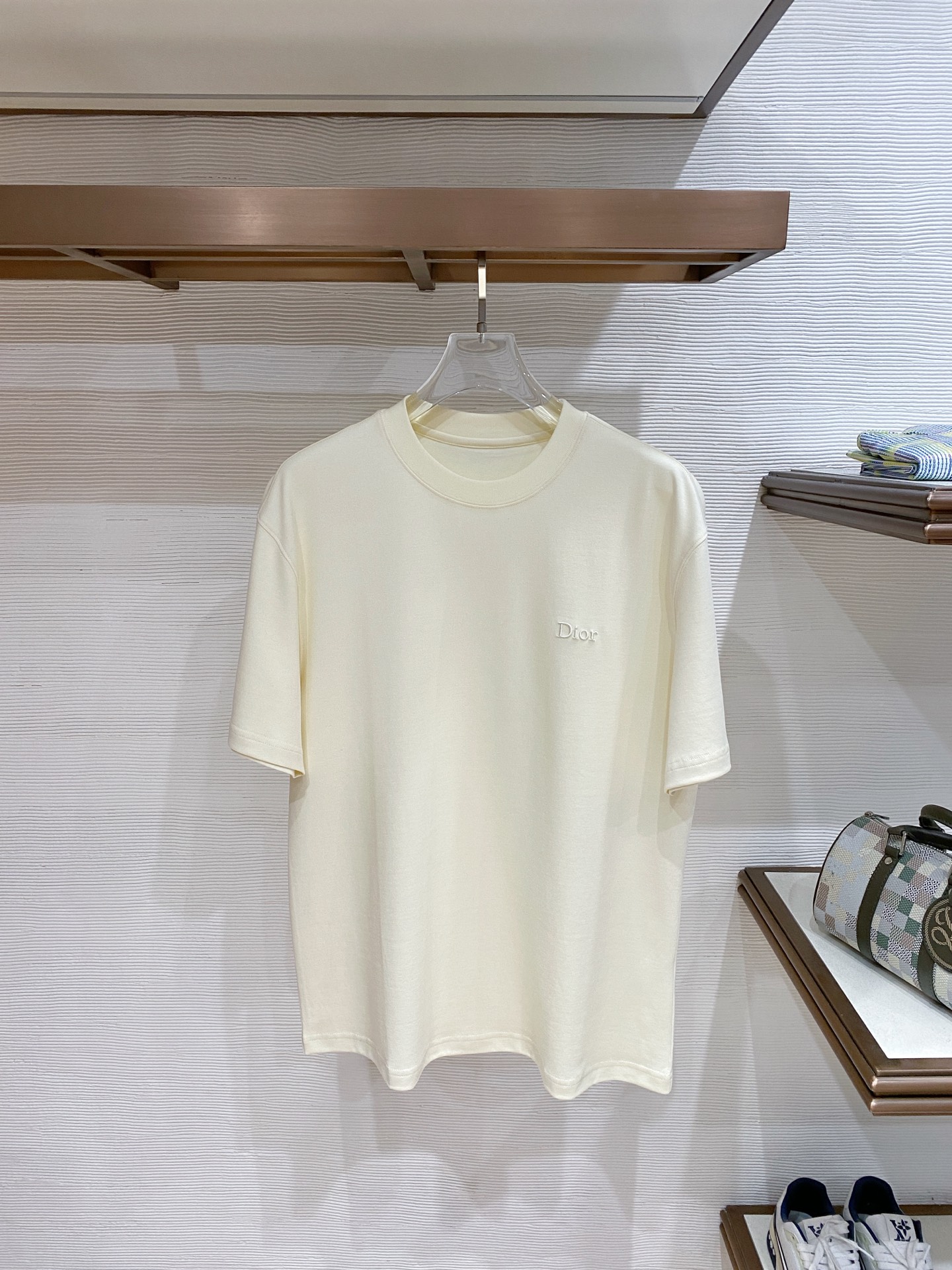 short sleeves