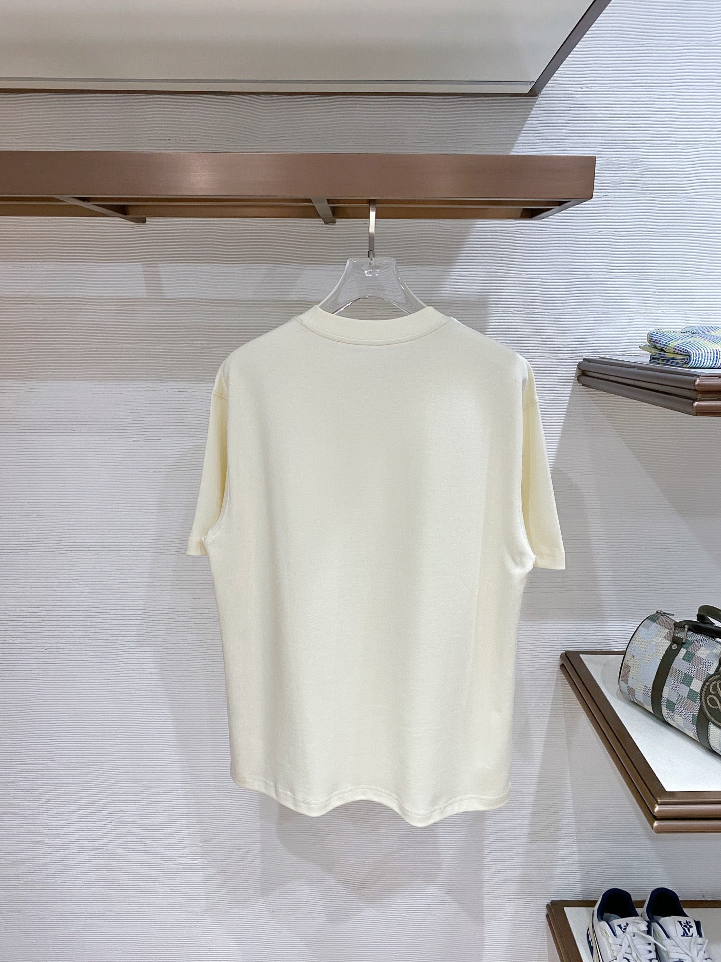 short sleeves