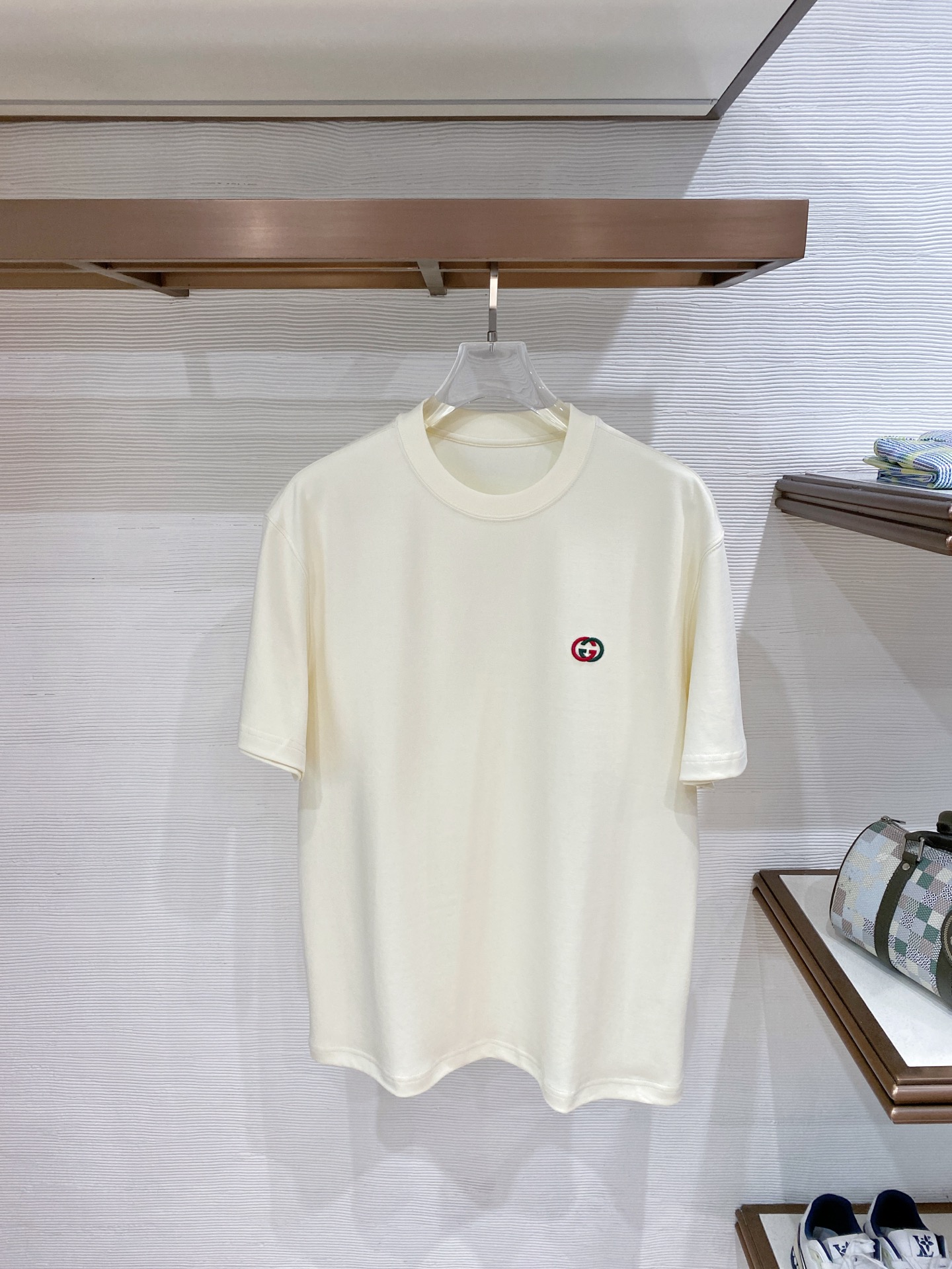 short sleeves