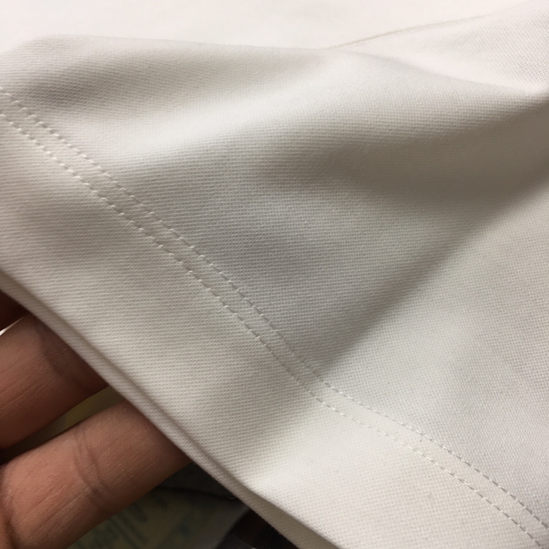 short sleeves