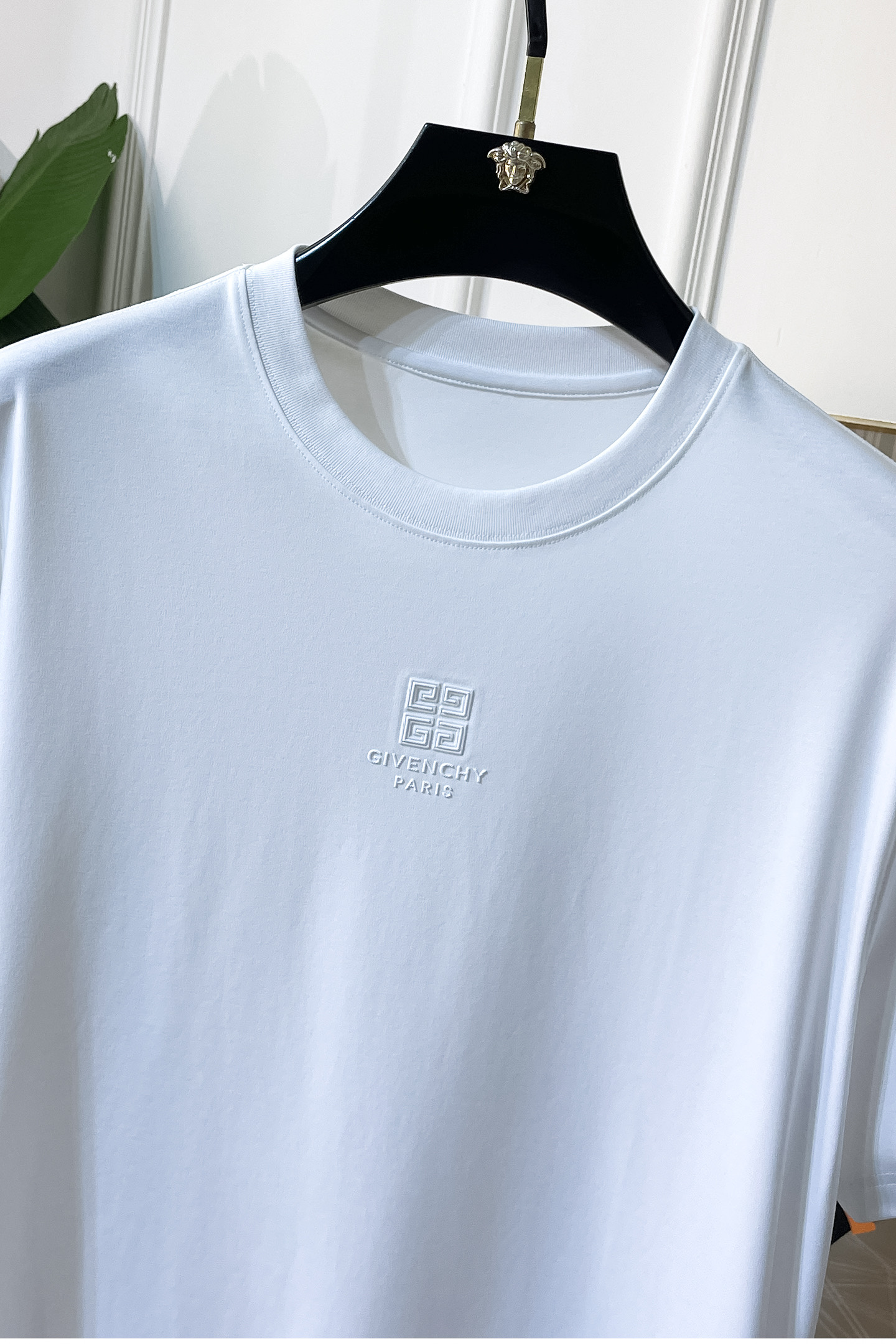 short sleeves