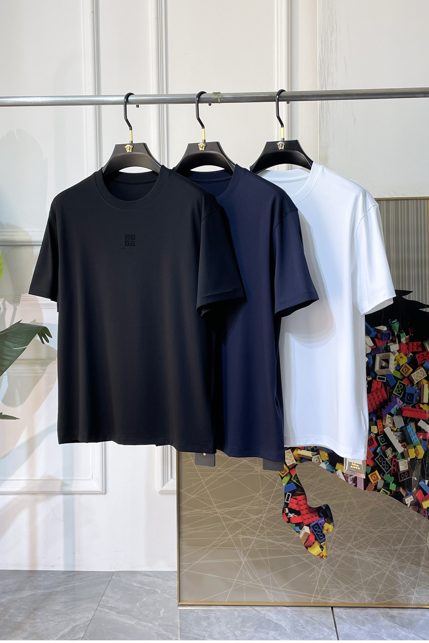 short sleeves