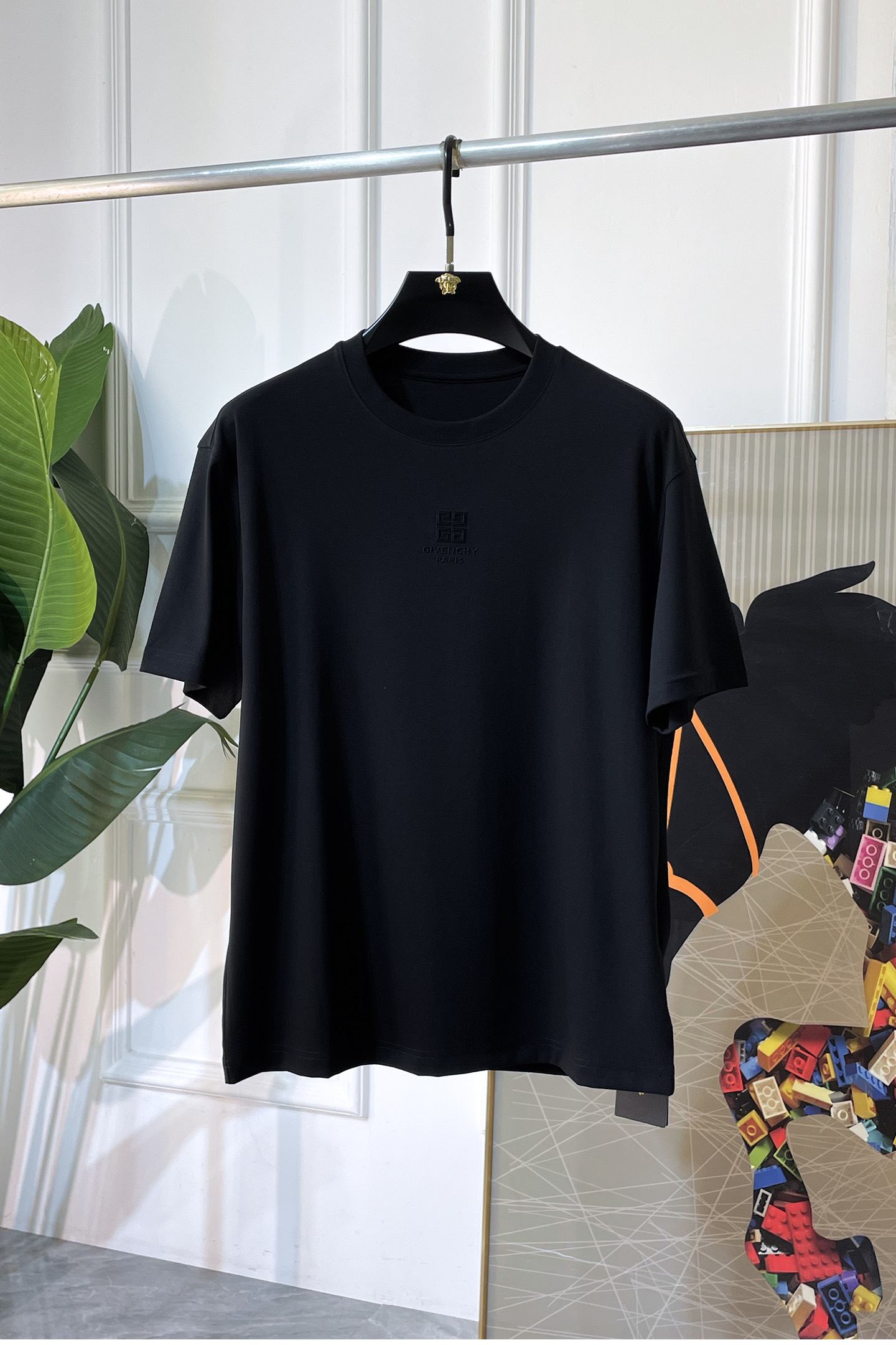 short sleeves