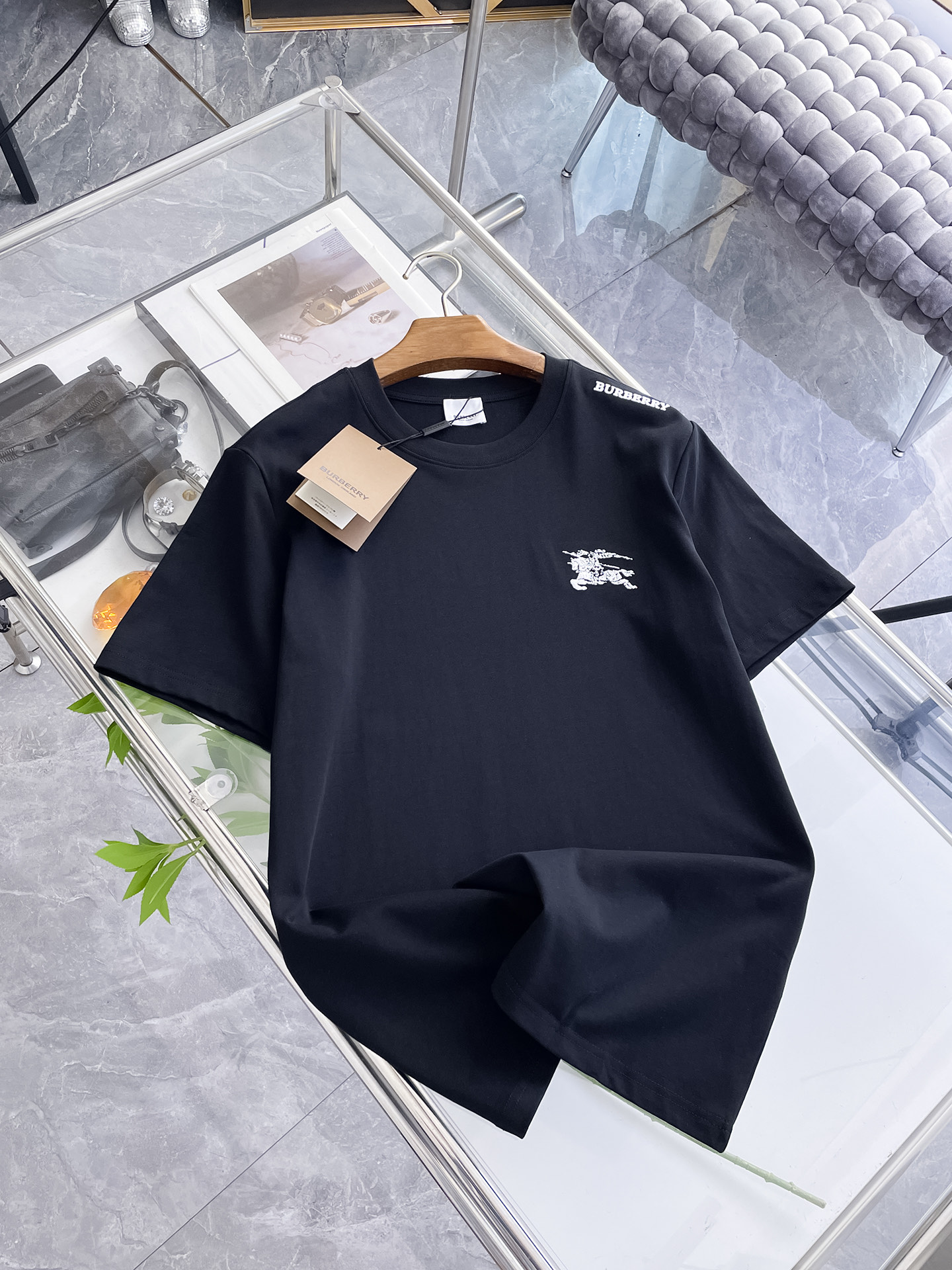 short sleeves