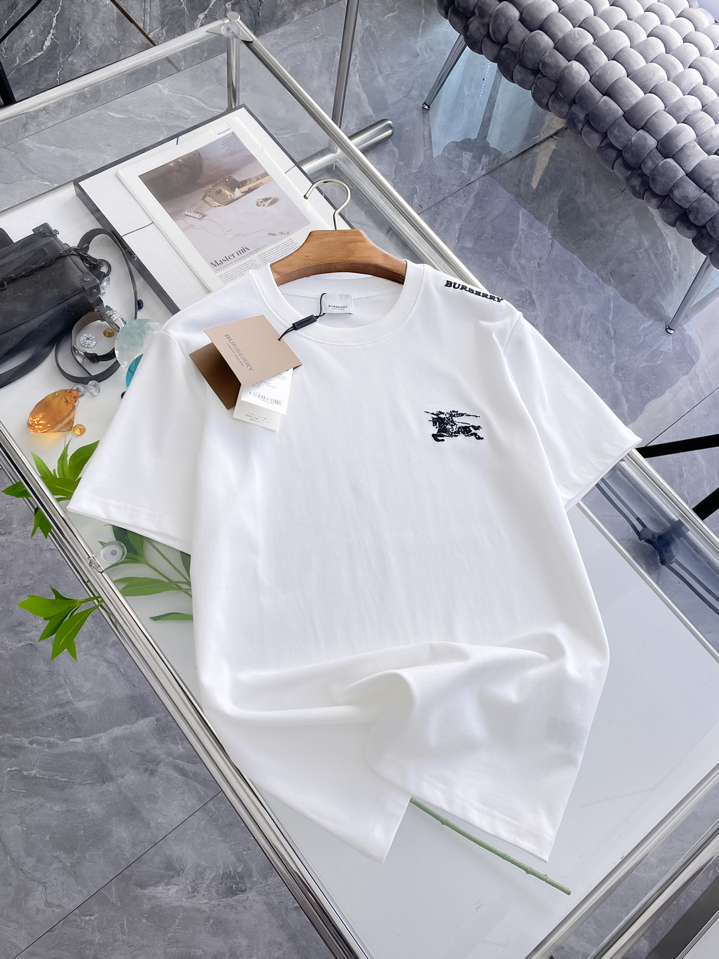 short sleeves