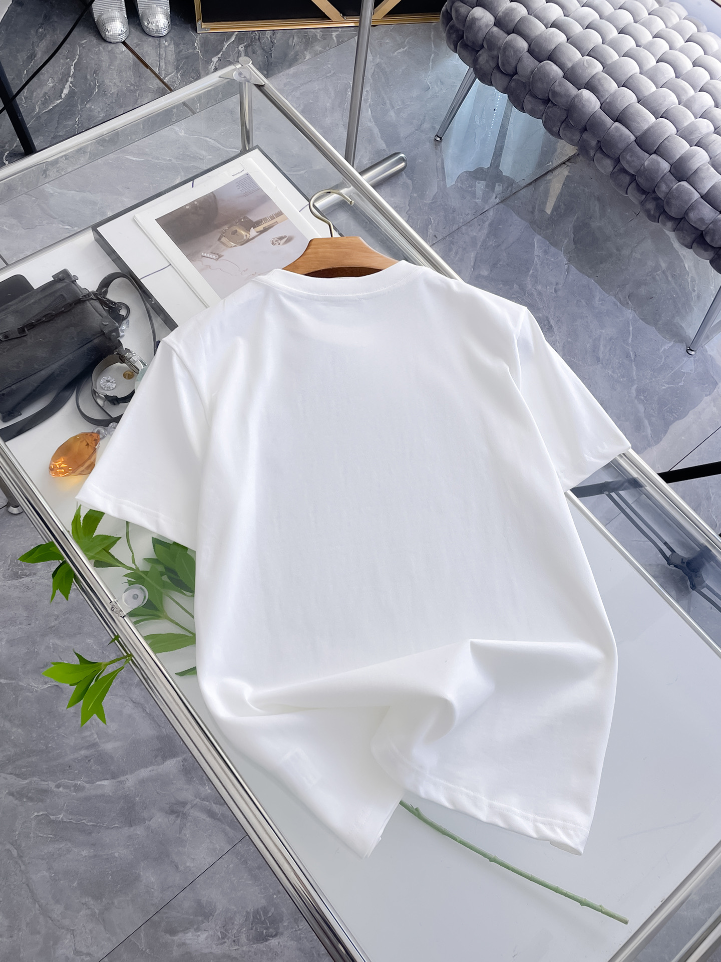 short sleeves