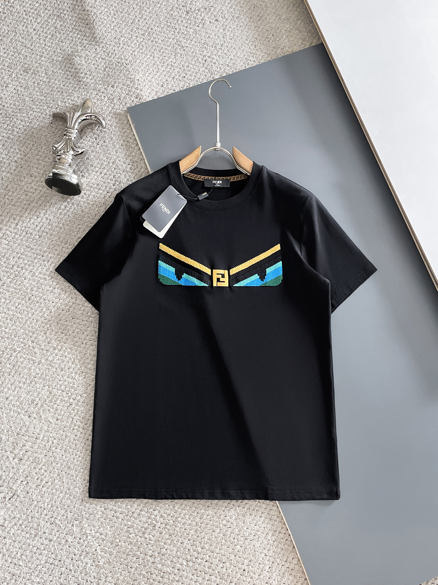 short sleeves