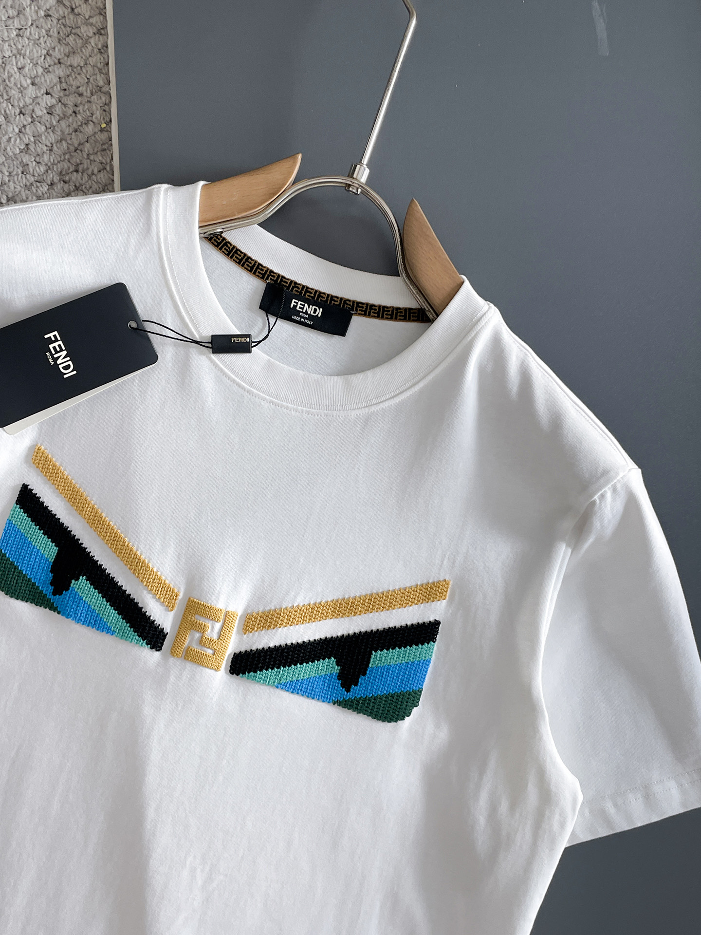short sleeves