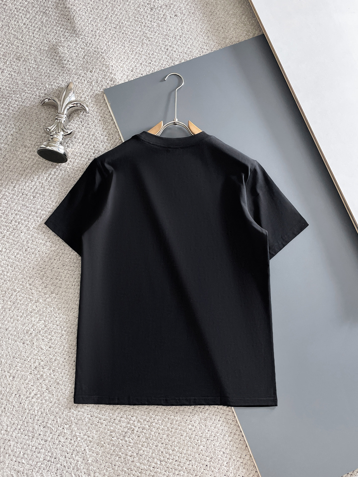 short sleeves