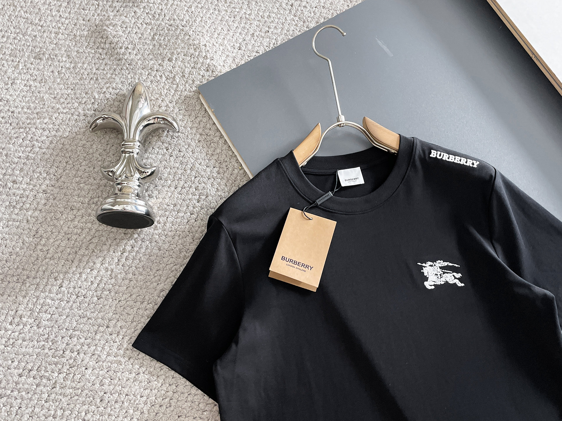 short sleeves