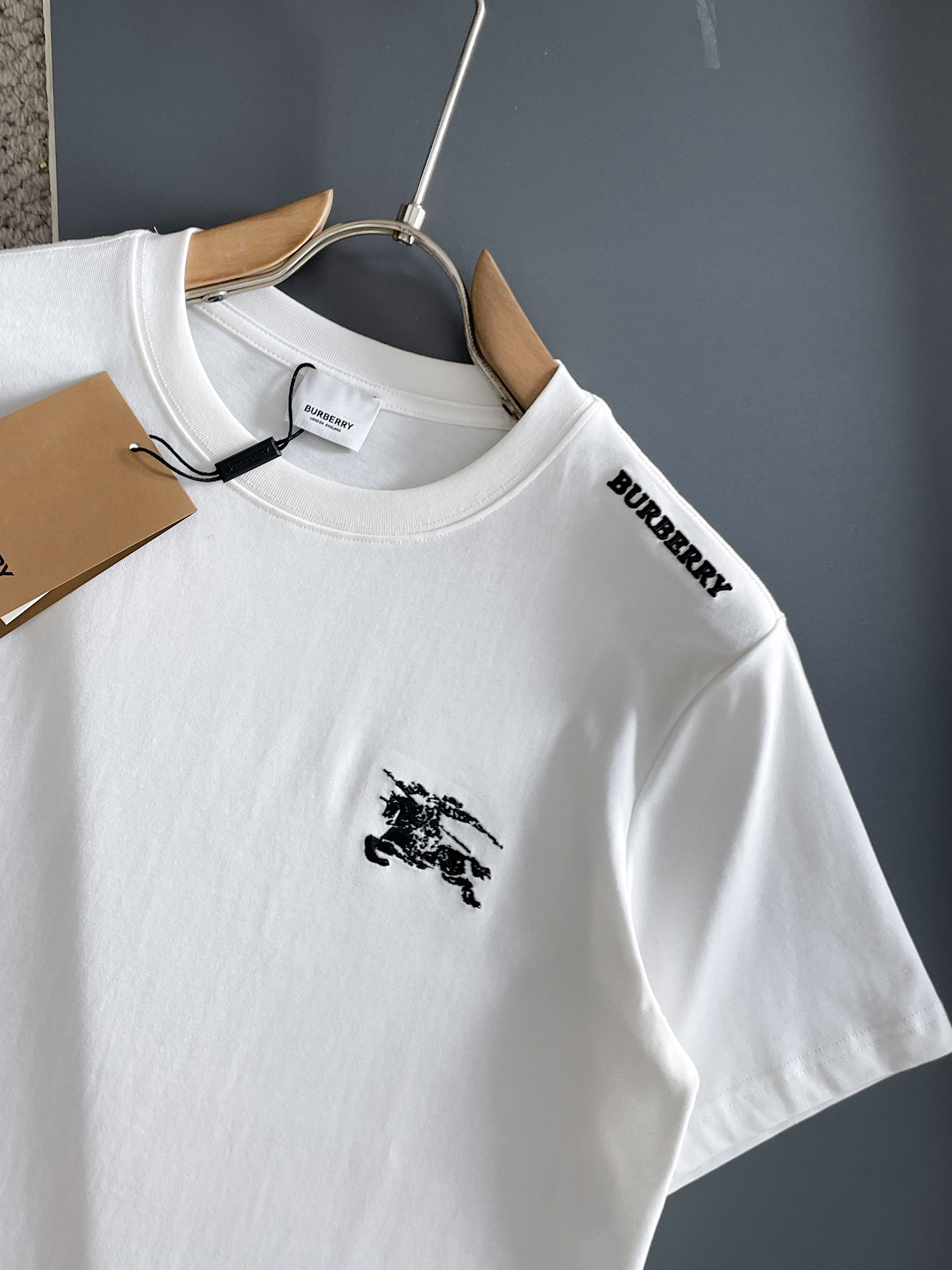 short sleeves