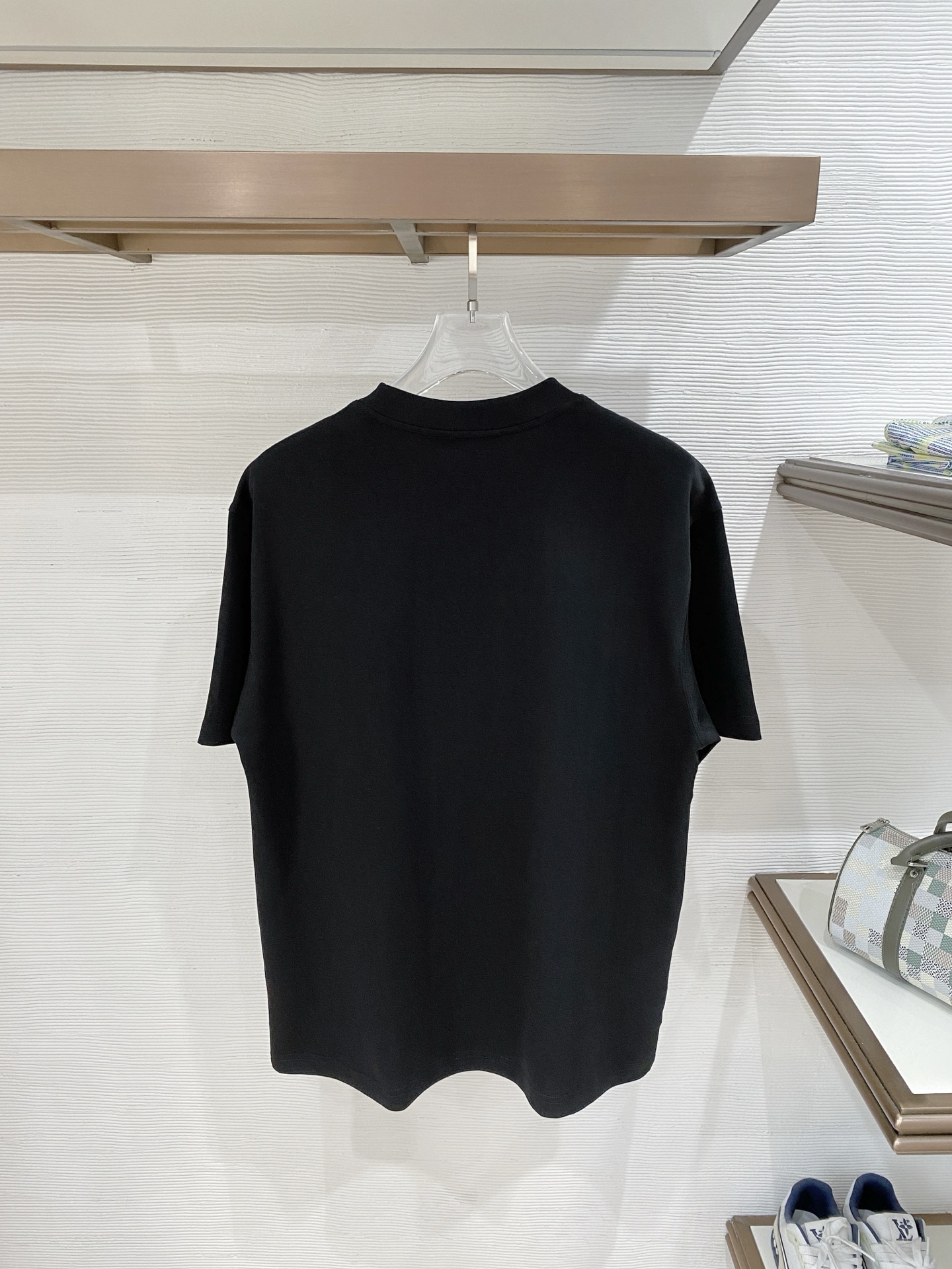 short sleeves