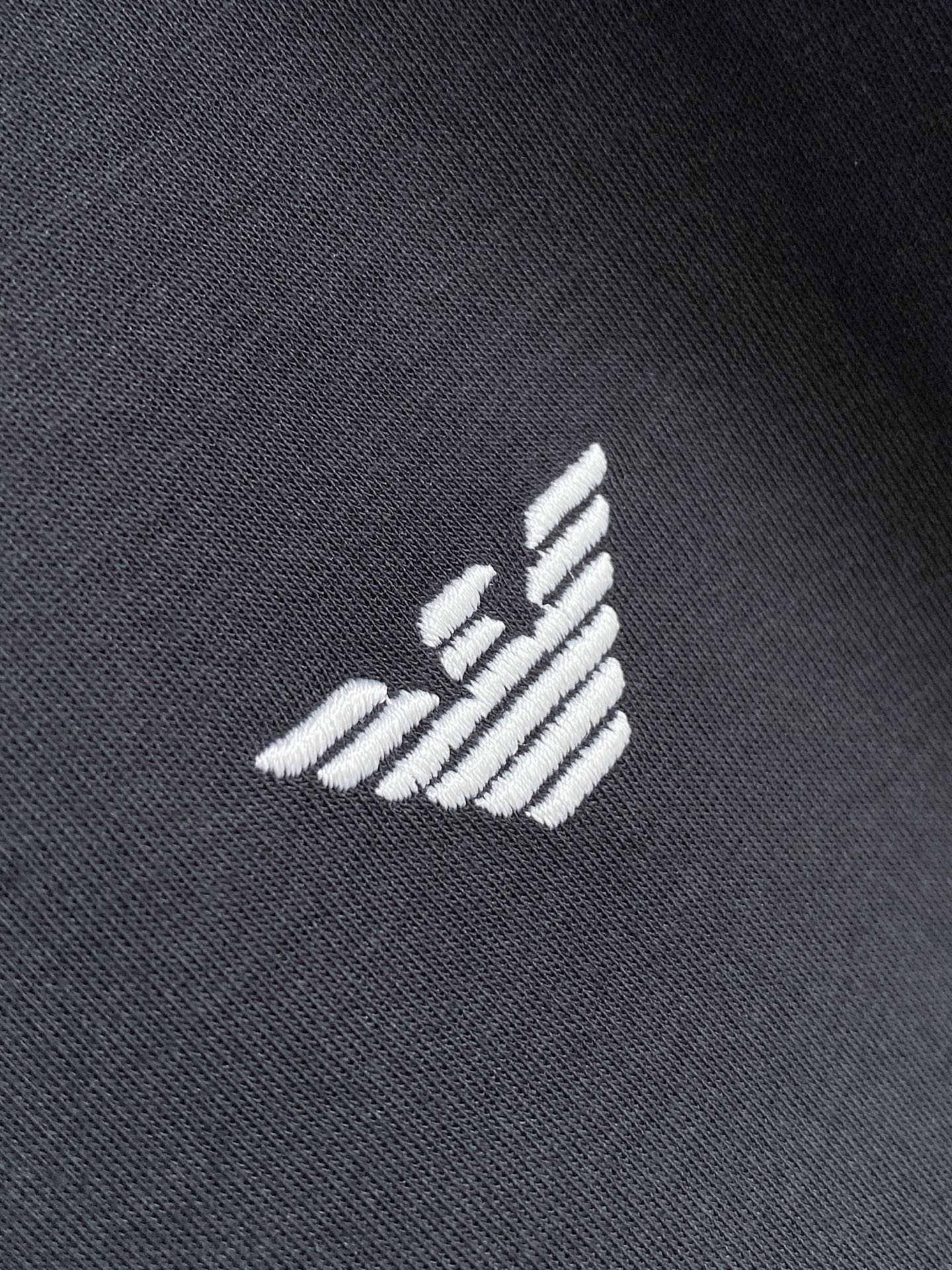 short sleeves