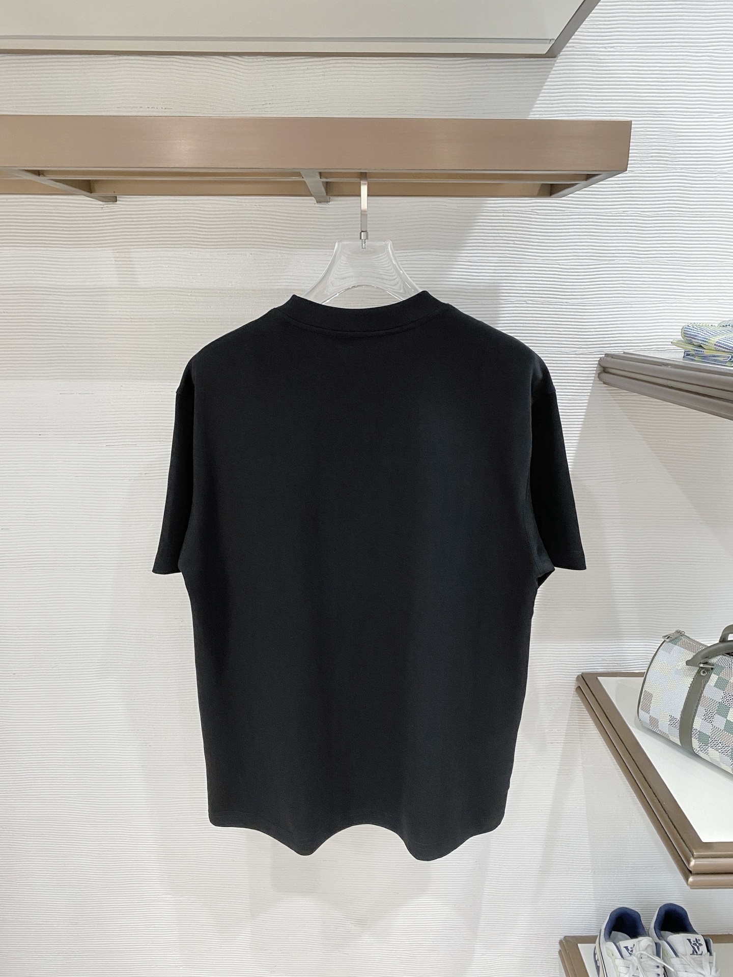 short sleeves