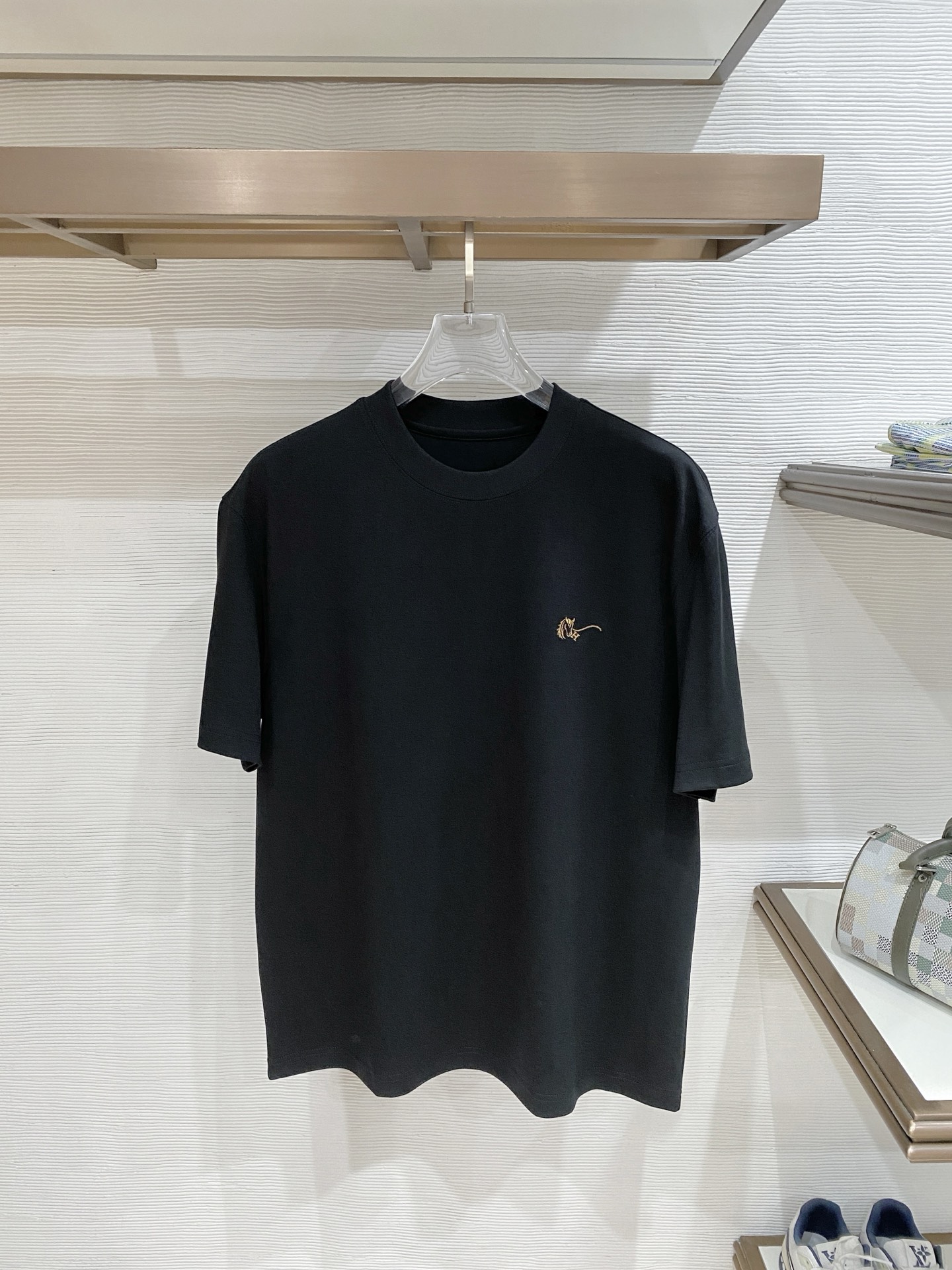 short sleeves