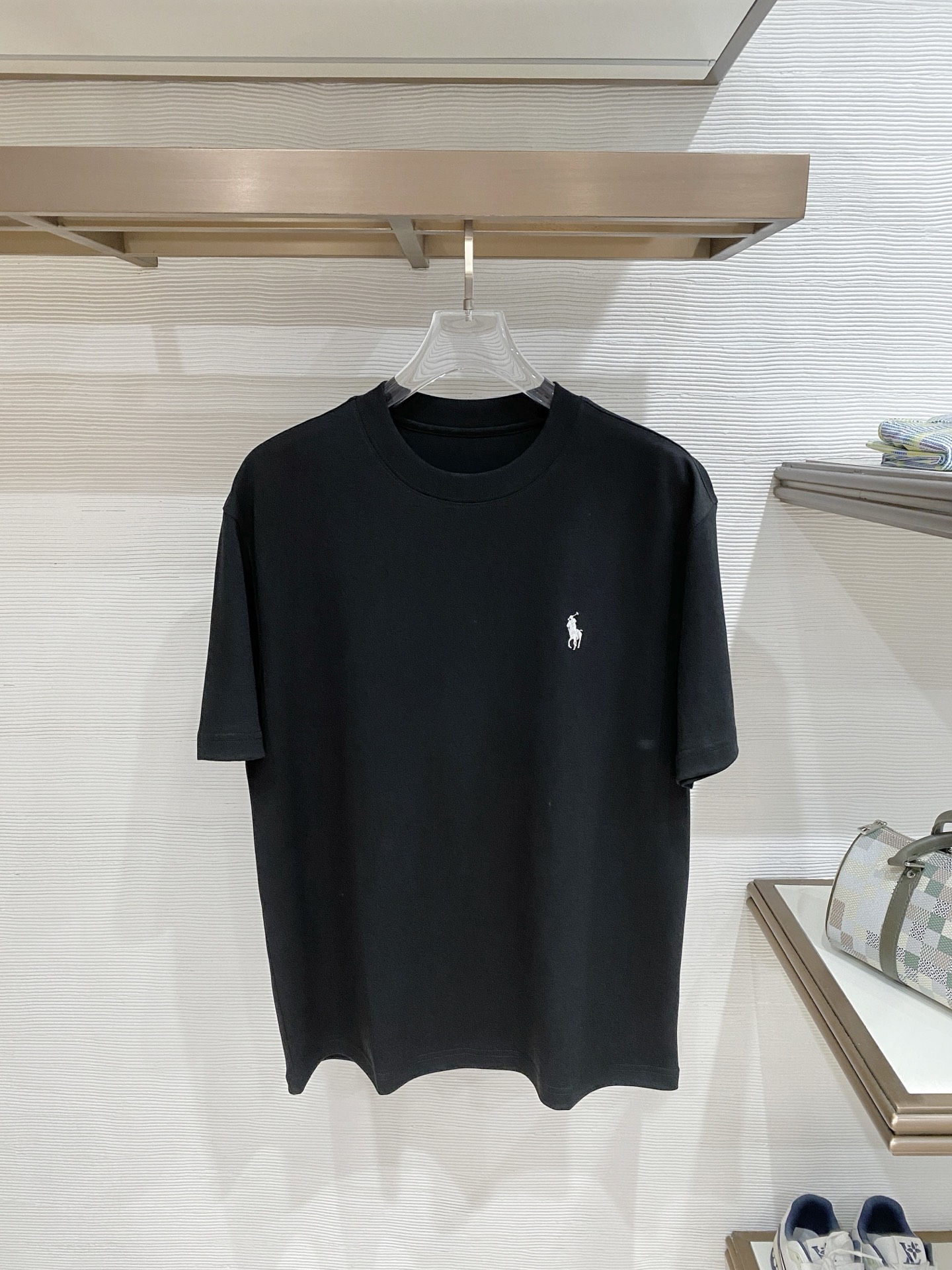 short sleeves