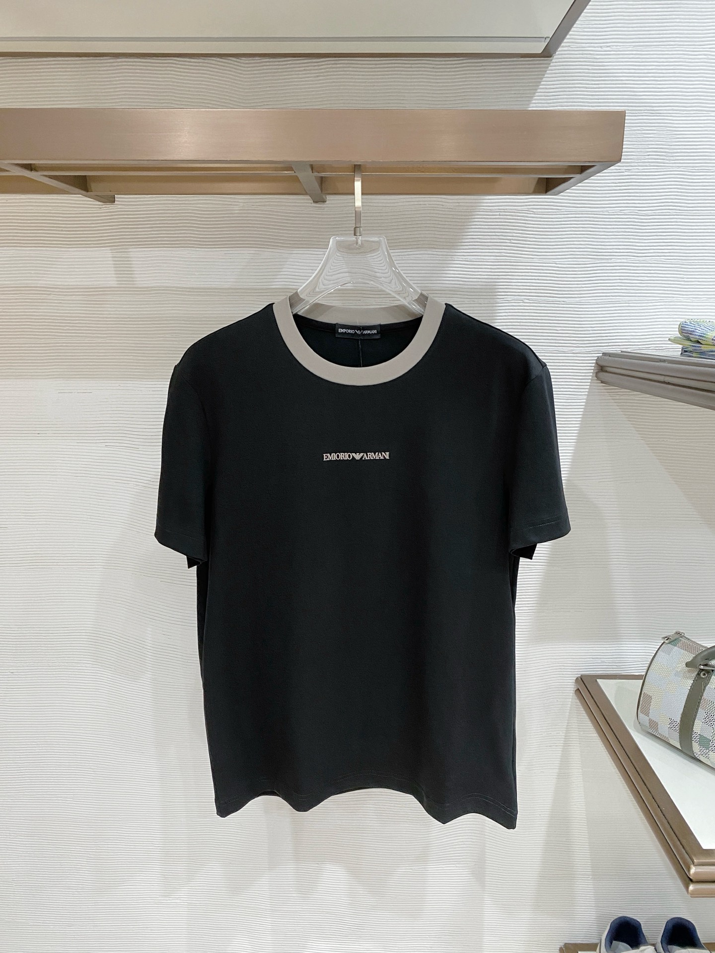 short sleeves