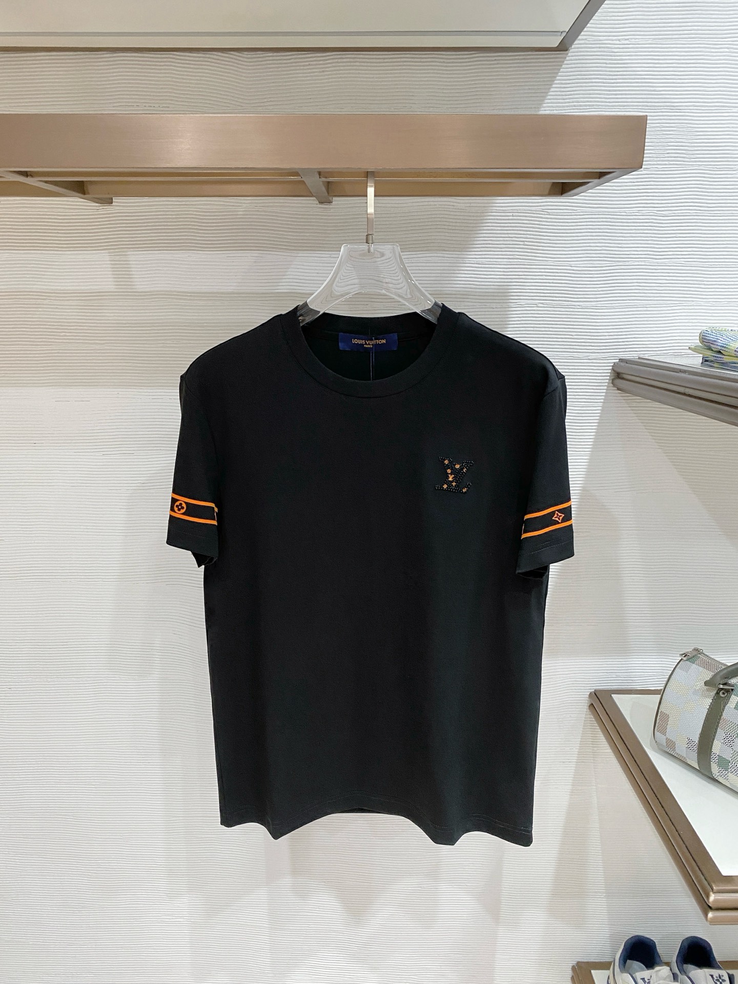 short sleeves