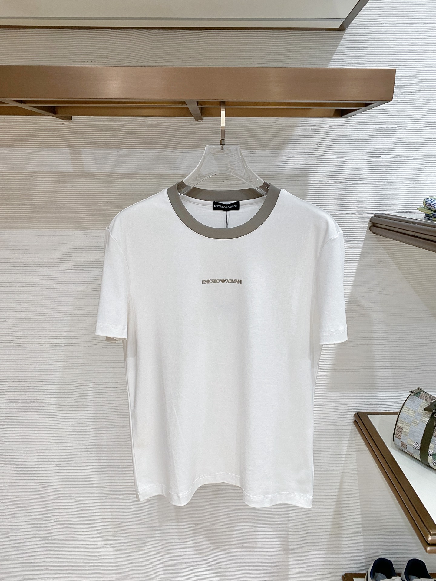 short sleeves
