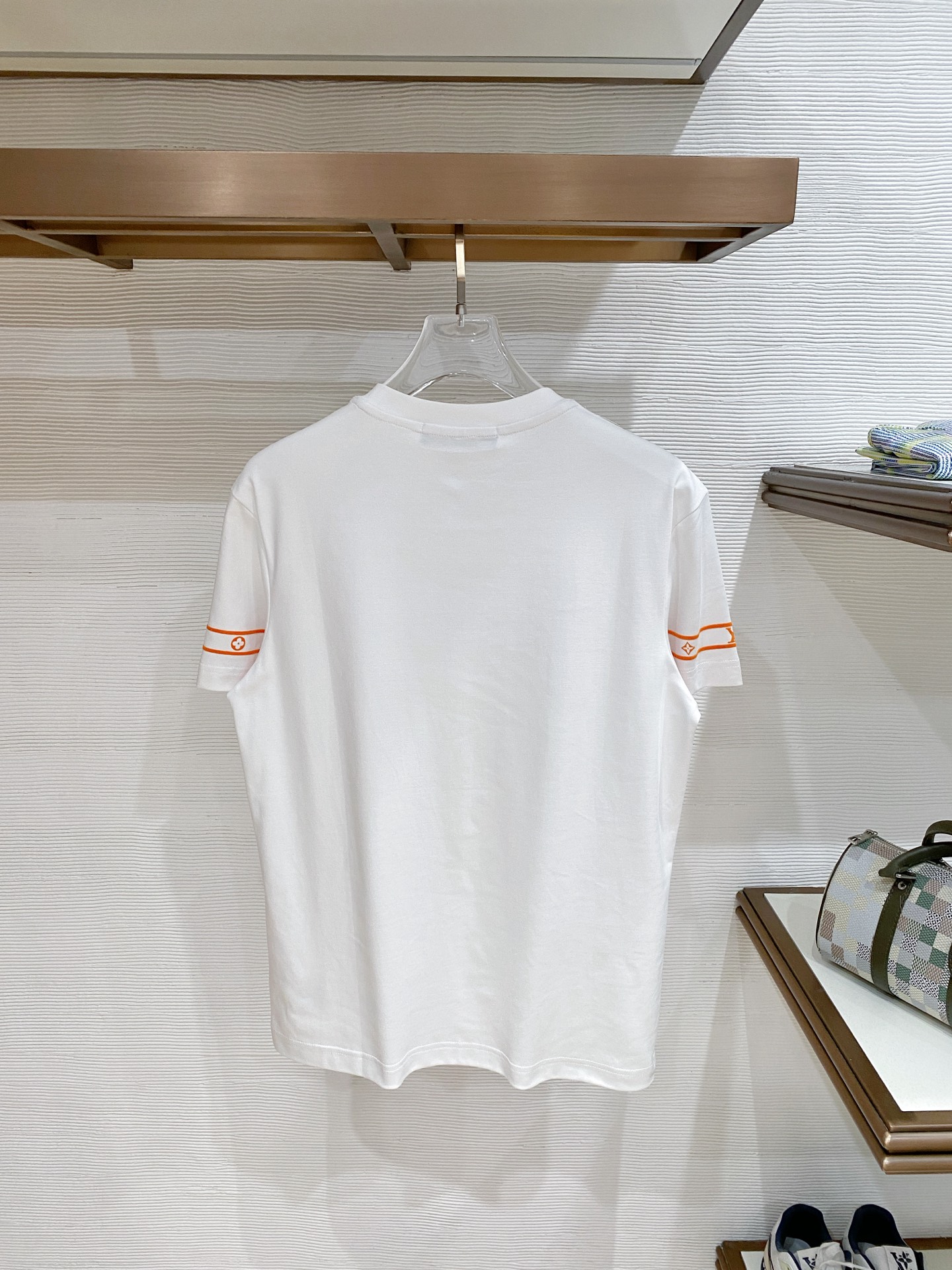 short sleeves