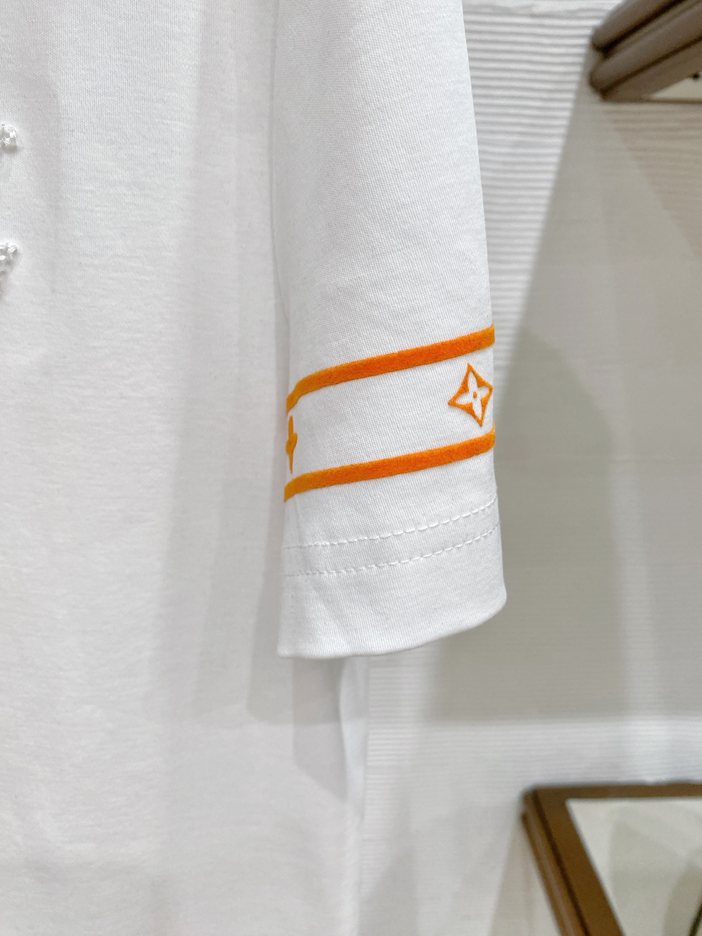 short sleeves