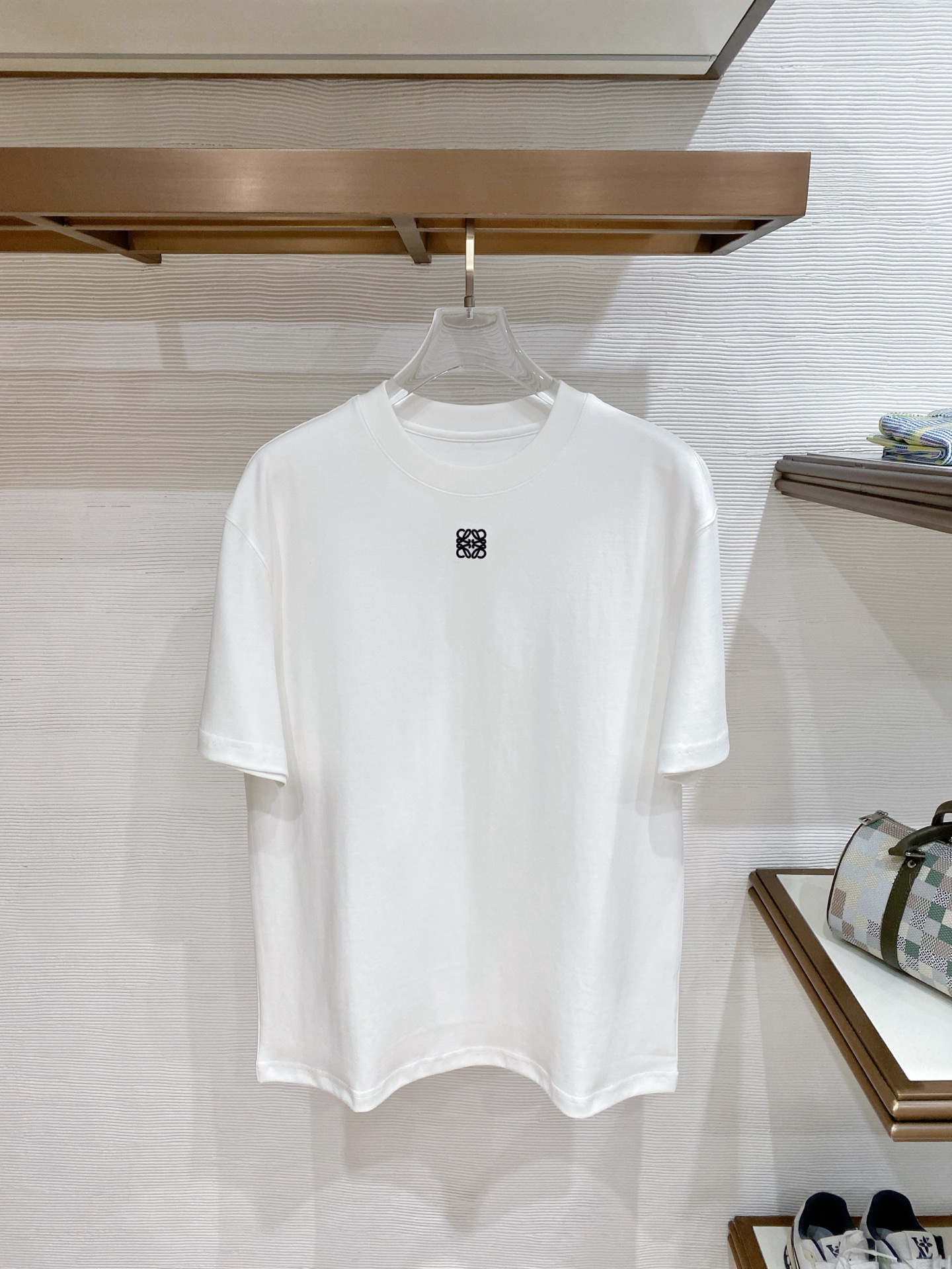 short sleeves