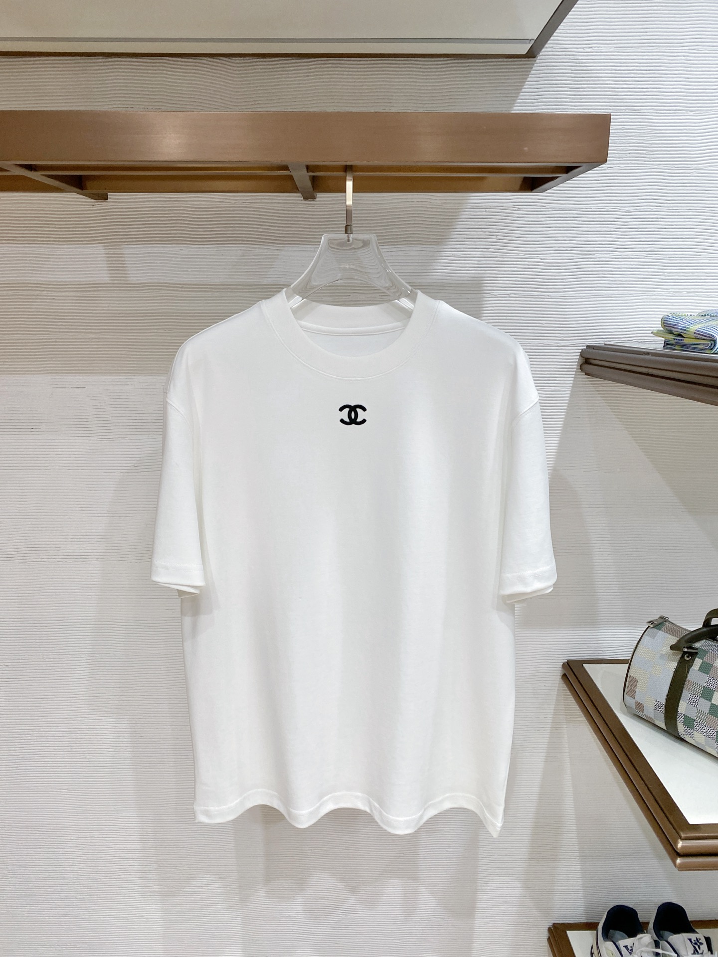 short sleeves