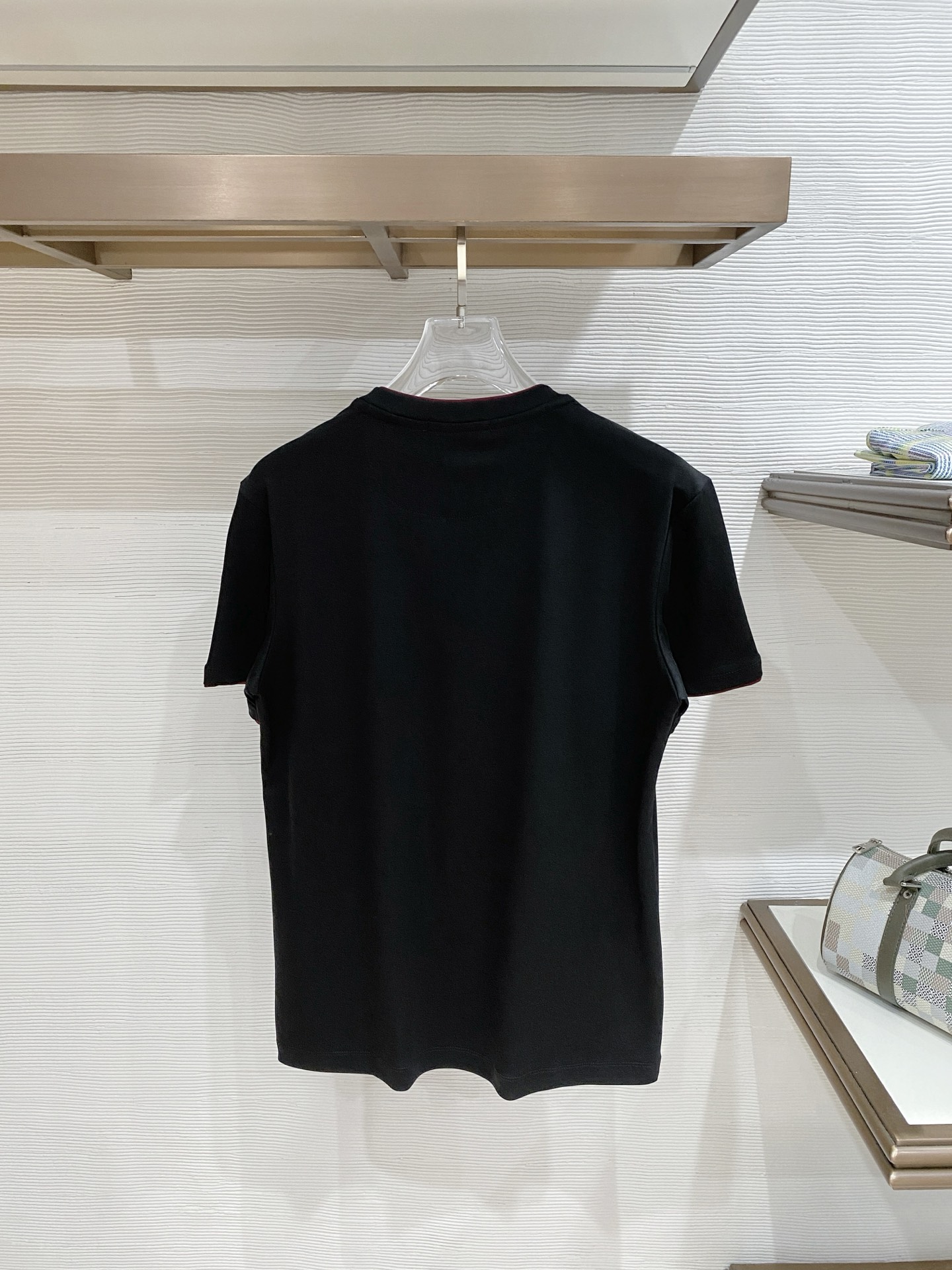 short sleeves