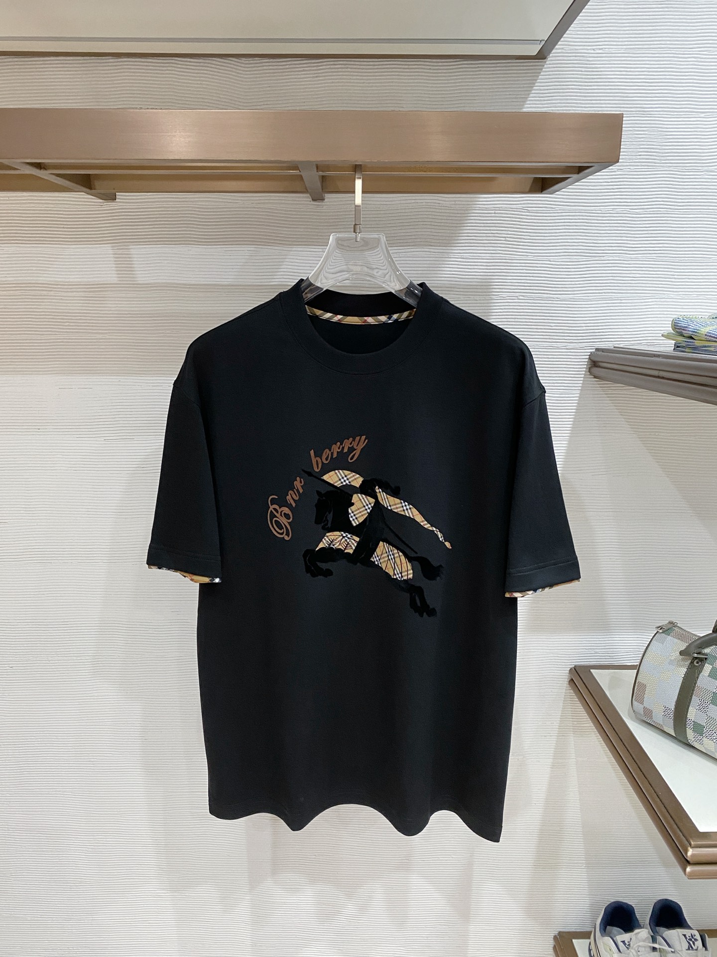 short sleeves