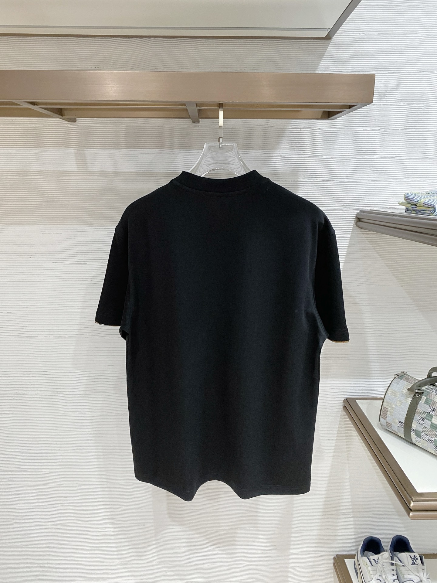 short sleeves