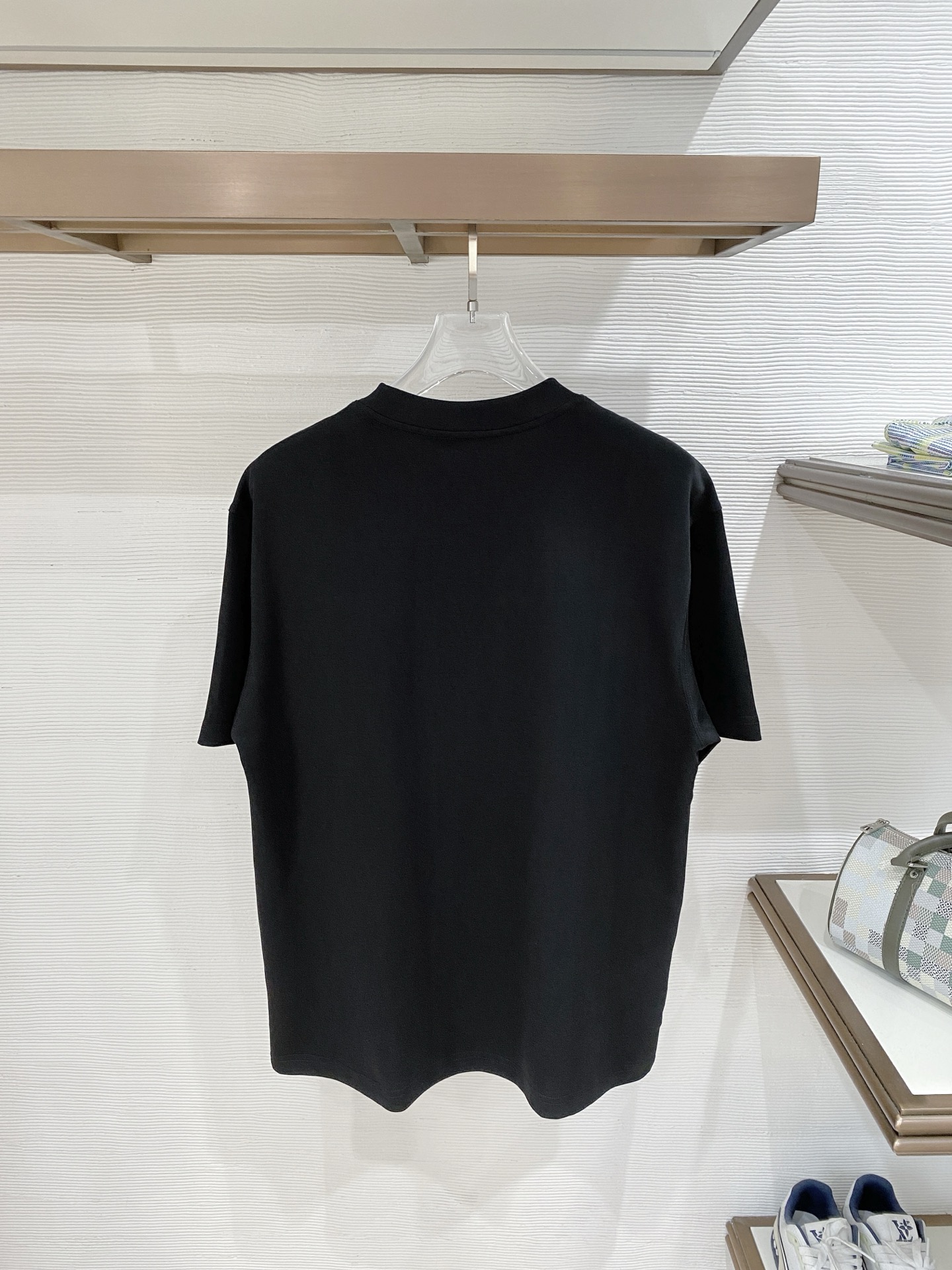 short sleeves
