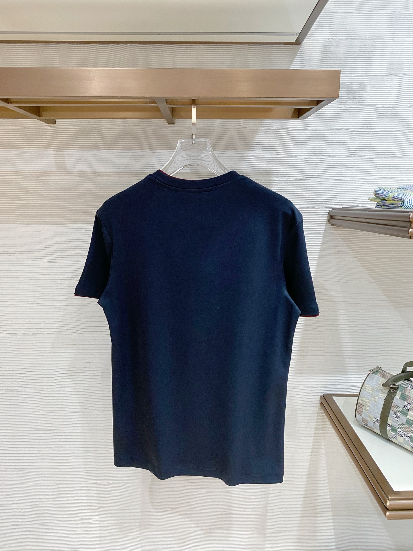 short sleeves