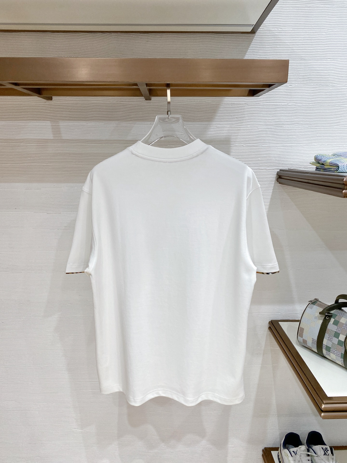 short sleeves