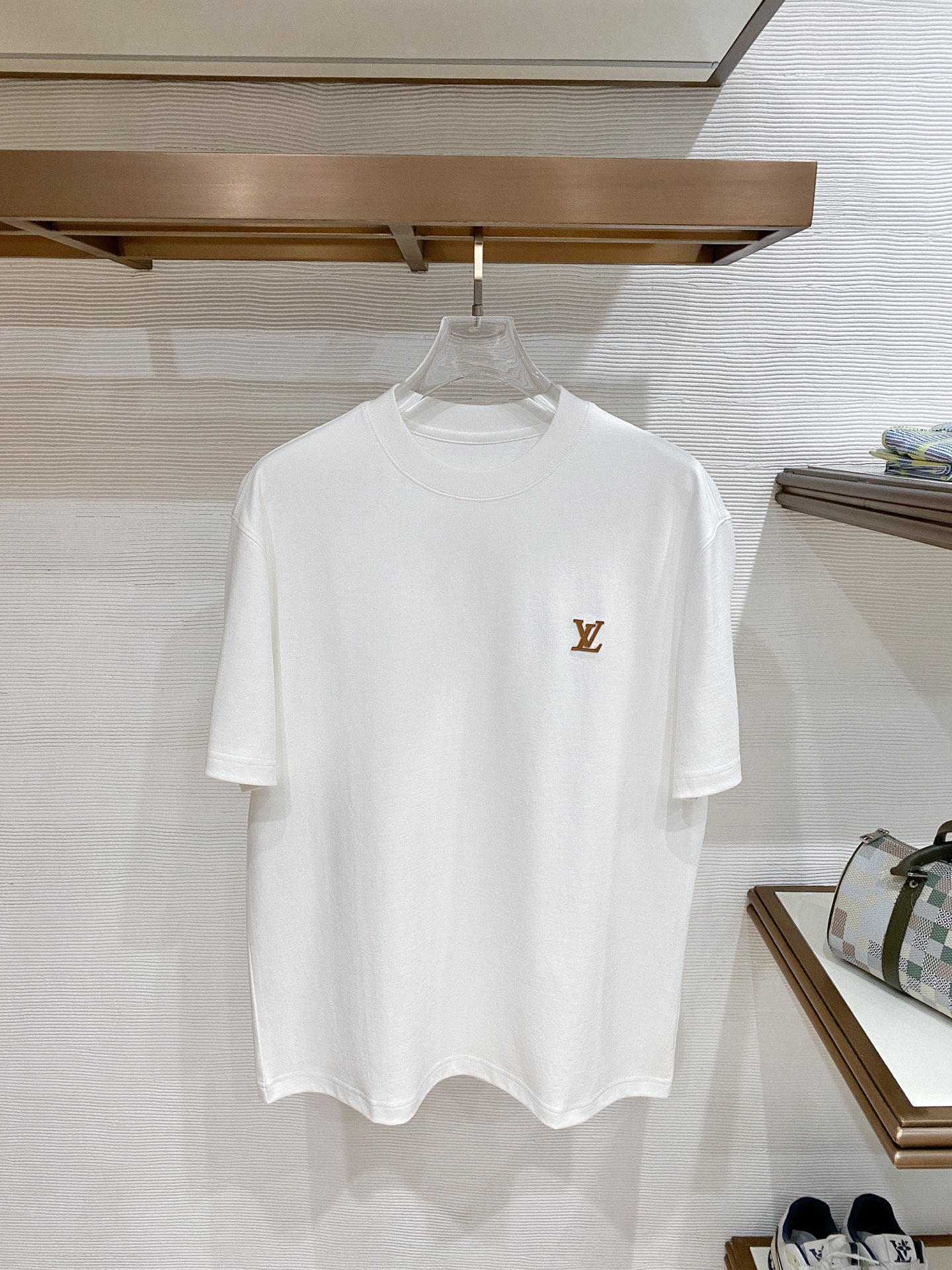 short sleeves